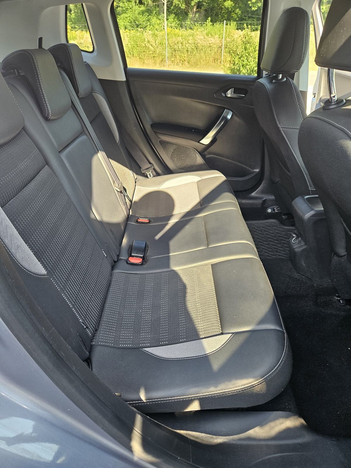 PEUGEOT 2008 1.2 e-VTI ALLURE, fotografija 11
