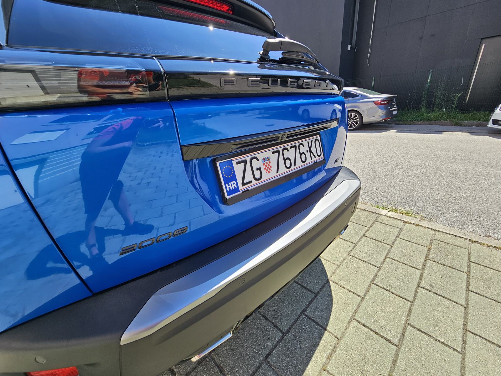 Peugeot 2008 1,2 GT,u garanciji do 3/2029 automatik, fotografija 8