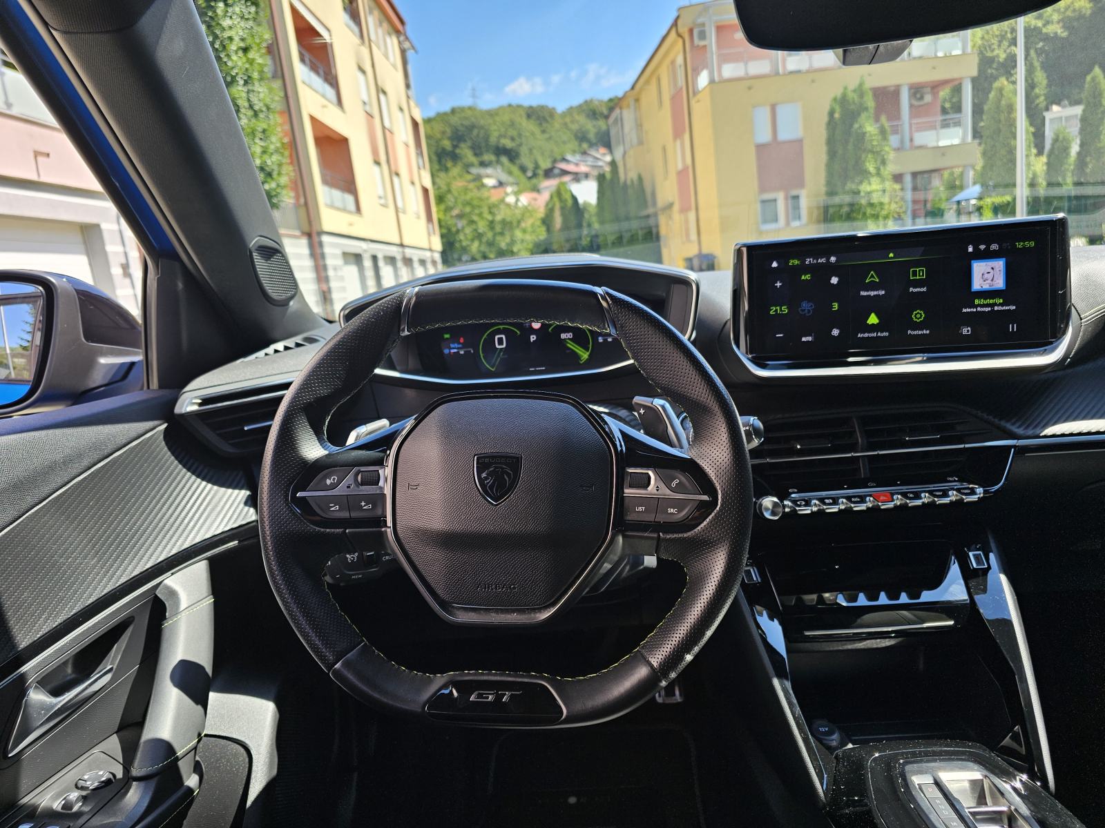 Peugeot 2008 1,2 GT,u garanciji do 3/2029 automatik, fotografija 12