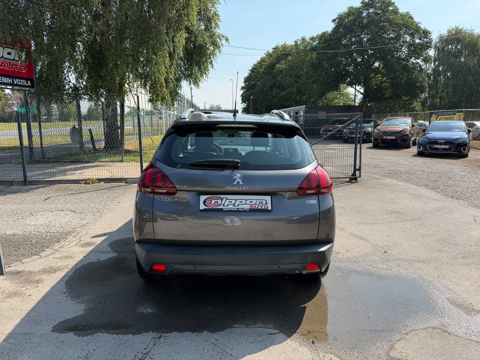 Peugeot 2008 1,2 - KLIMA - SERVISNA - 75.000KM - LEASING RATA: 160 €, fotografija 5
