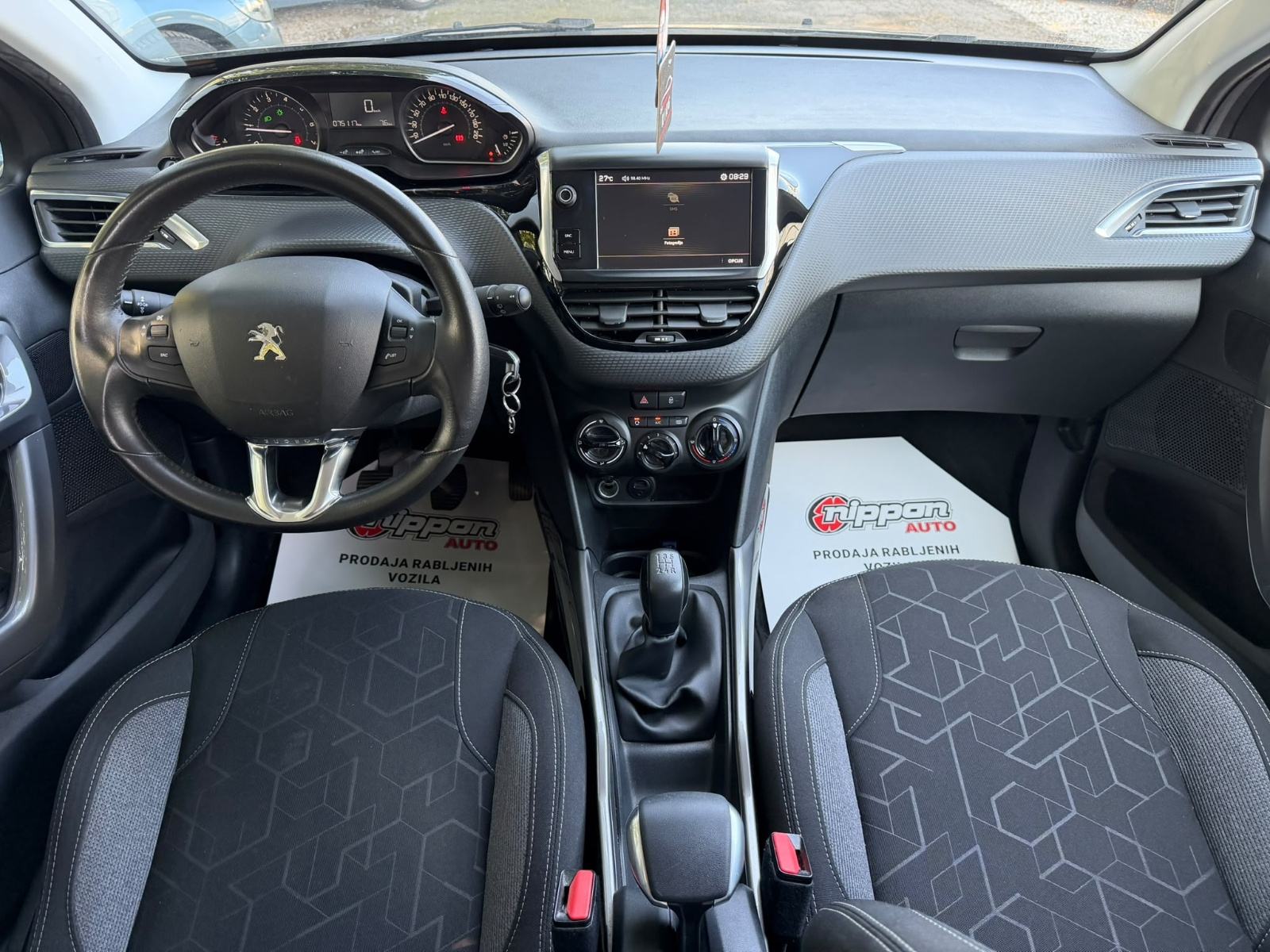 Peugeot 2008 1,2 - KLIMA - SERVISNA - 75.000KM - LEASING RATA: 160 €, fotografija 12