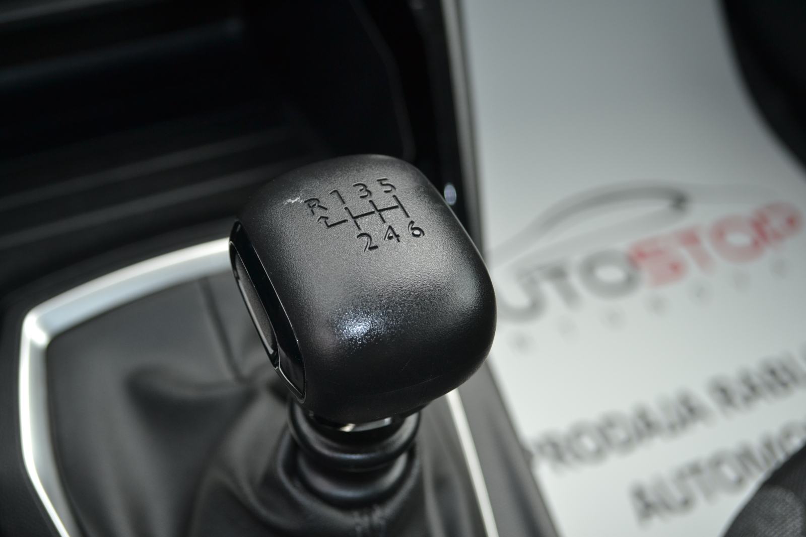 Peugeot 2008 1,2 *** LEASING BEZ UČEŠĆA *** rata 195€ *** SERVISNA, fotografija 17