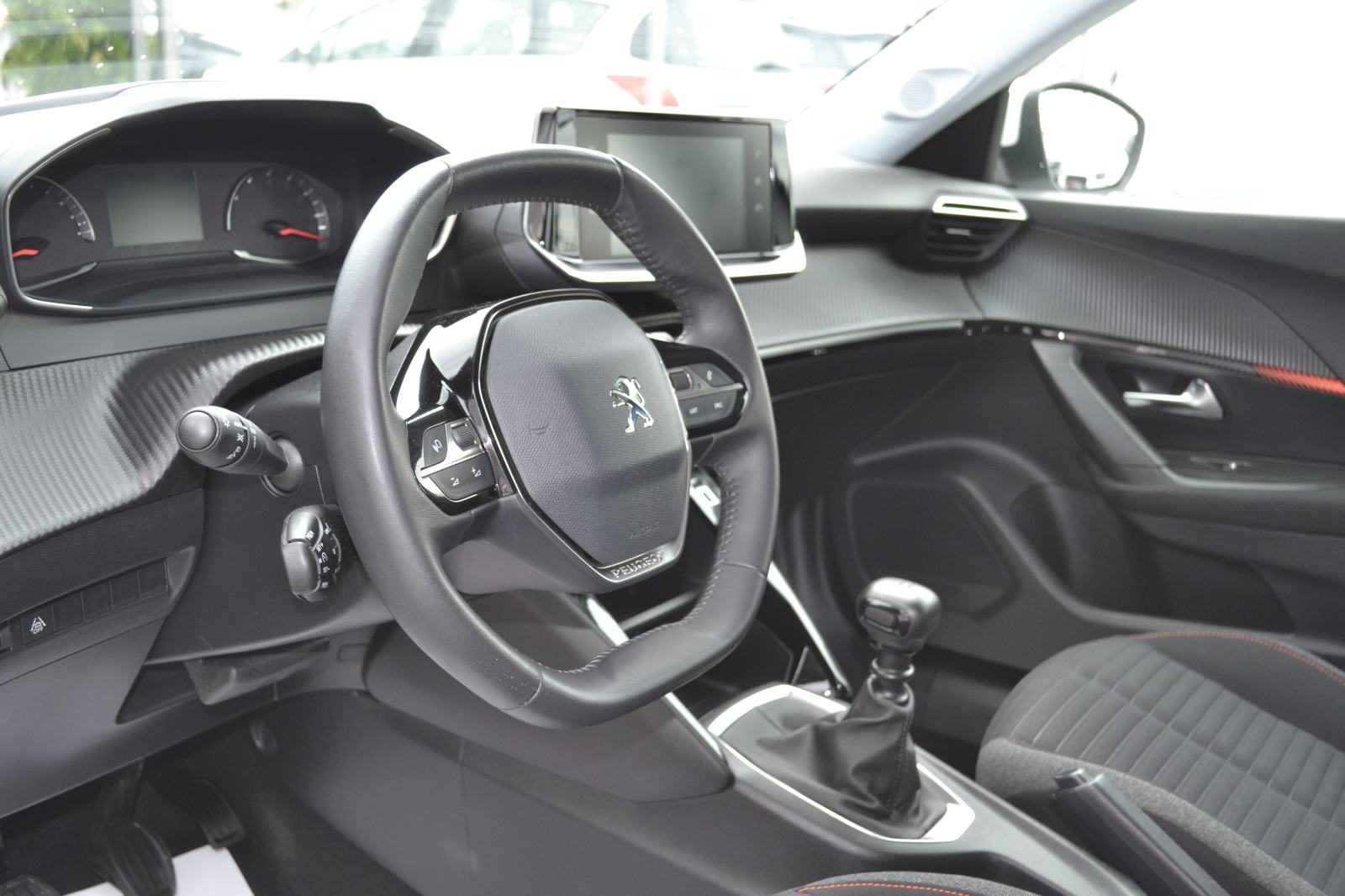 Peugeot 2008 1,2 *** LEASING BEZ UČEŠĆA *** rata 195€ *** SERVISNA, fotografija 8