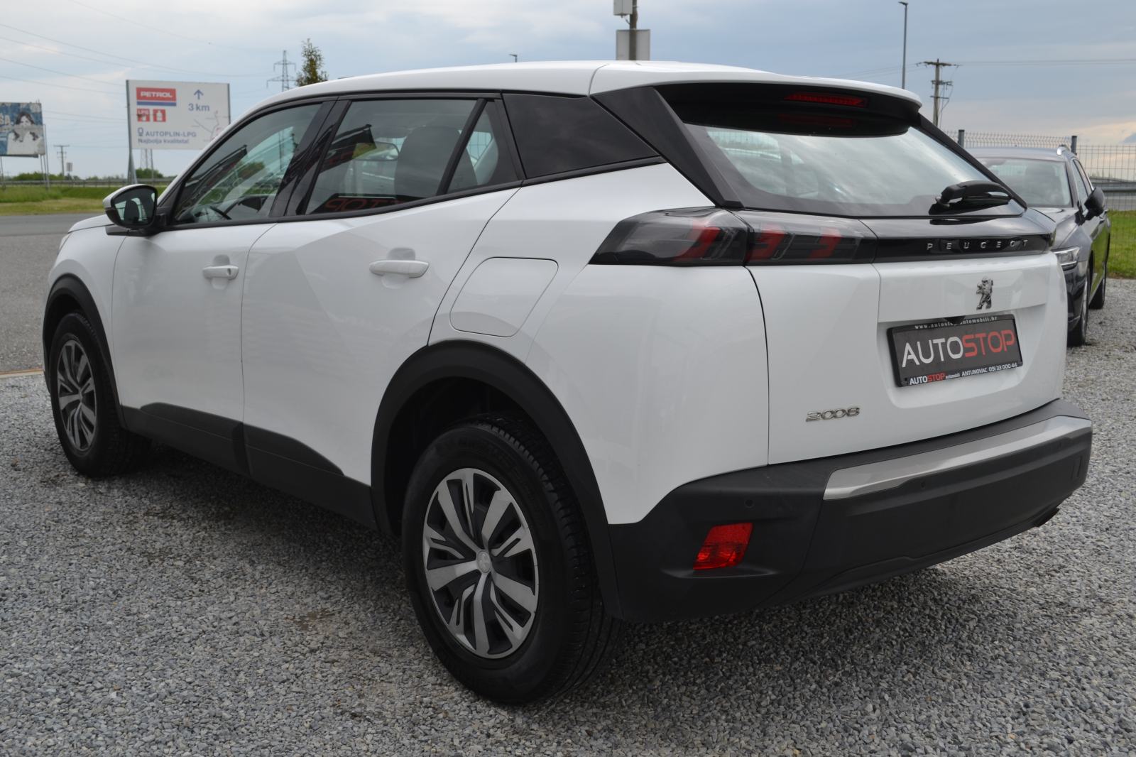Peugeot 2008 1,2 *** LEASING BEZ UČEŠĆA *** rata 195€ *** SERVISNA, fotografija 6