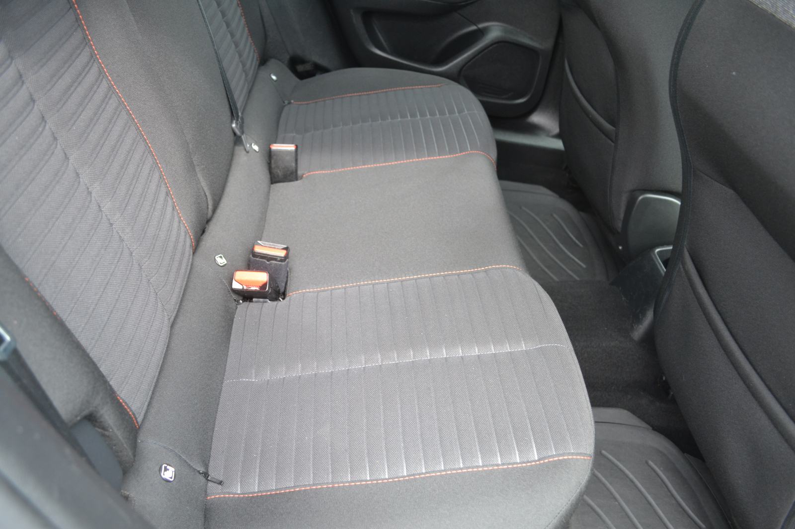 Peugeot 2008 1,2 *** LEASING BEZ UČEŠĆA *** rata 195€ *** SERVISNA, fotografija 13