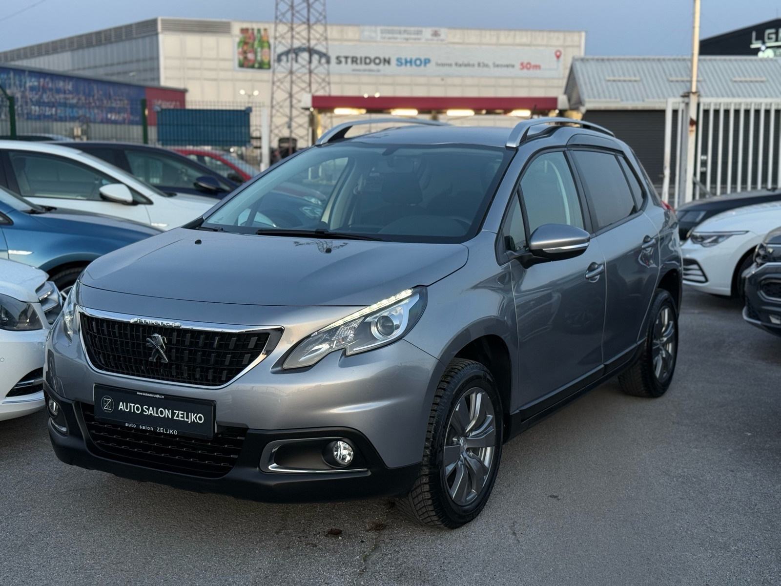 Peugeot 2008 1,2 ••LED••NAVI••ALU••AUTOMATSKA KLIMA••, fotografija 2