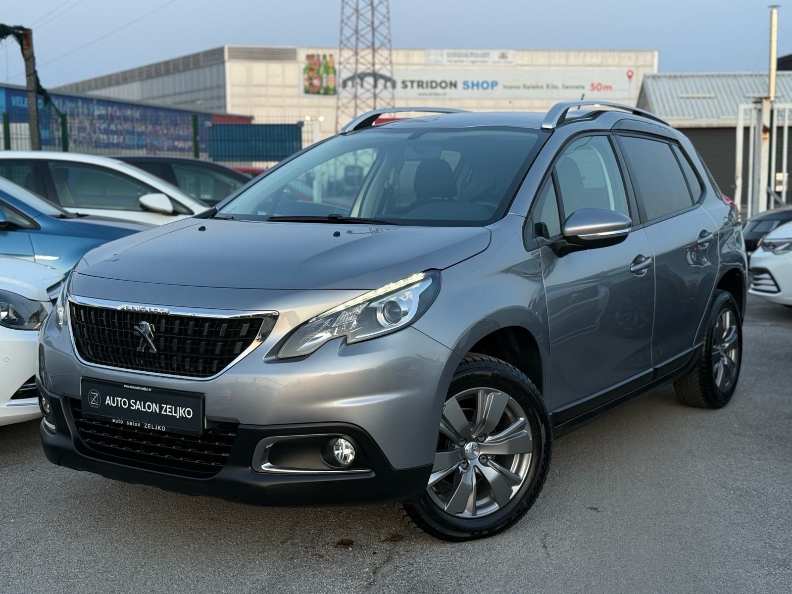 Peugeot 2008 1,2 ••LED••NAVI••ALU••AUTOMATSKA KLIMA••, fotografija 6