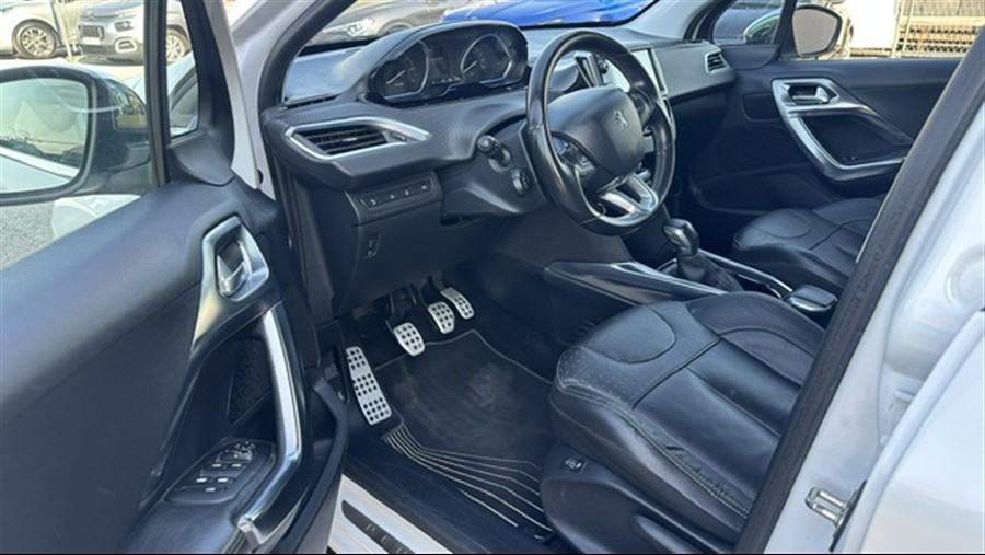 Peugeot 2008 1.2 110KS, Féline Titane, panorama, PDC, tempom, servisna, fotografija 8