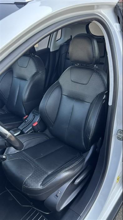 Peugeot 2008 1.2 110KS, Féline Titane, panorama, PDC, tempom, servisna, fotografija 9