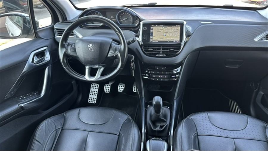 Peugeot 2008 1.2 110KS, Féline Titane, panorama, PDC, tempom, servisna, fotografija 10