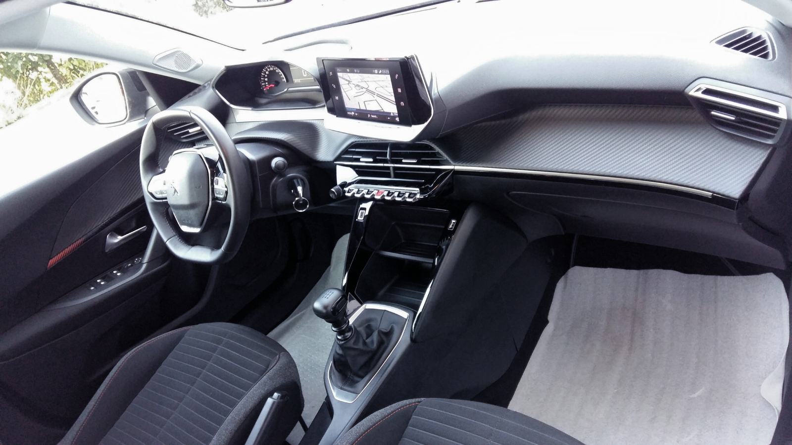Peugeot 2008 1,2 PURETECH 130 ACTIVE SPORT *ZAMJENA ZA JEFTINIJE*, fotografija 6