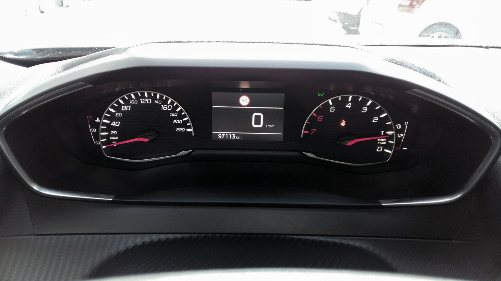 Peugeot 2008 1,2 PURETECH 130 ACTIVE SPORT *ZAMJENA ZA JEFTINIJE*, fotografija 11