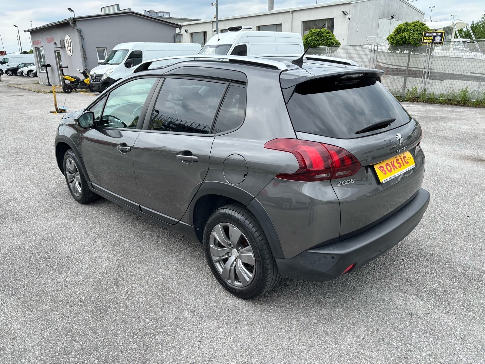 Peugeot 2008 //64 tkm //--AKCIJA !, fotografija 3