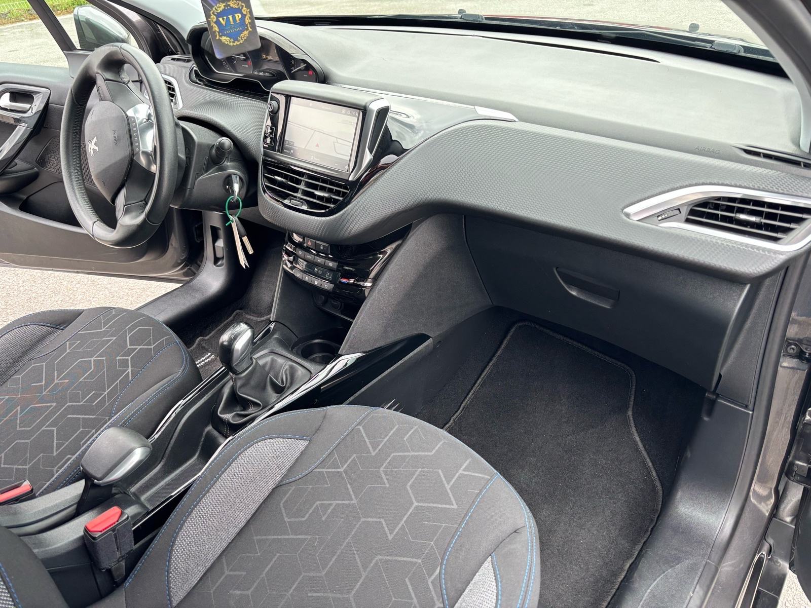 Peugeot 2008 //64 tkm //--AKCIJA !, fotografija 13