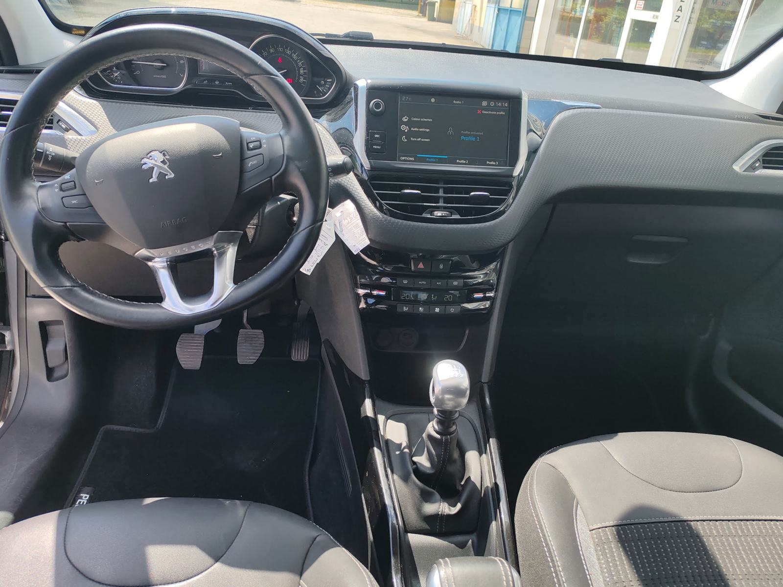 Peugeot 2008 1,2 PureTech, fotografija 13