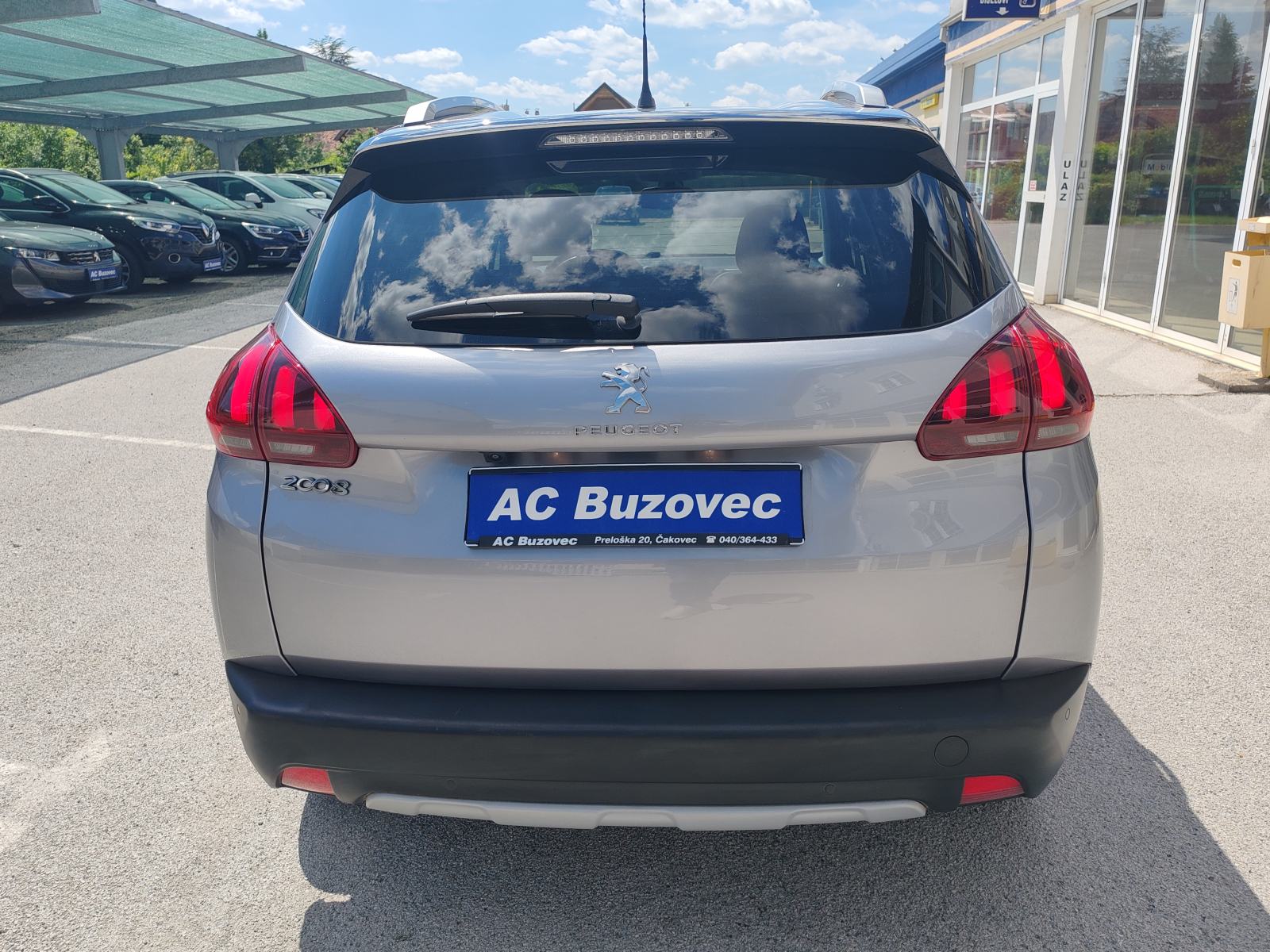 Peugeot 2008 1,2 PureTech, fotografija 8