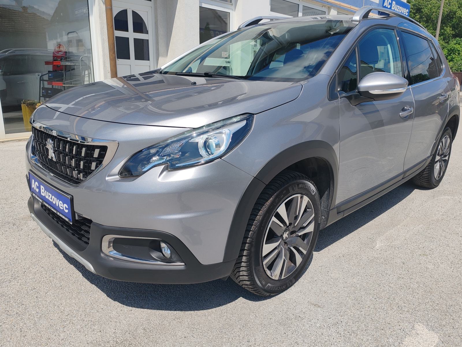 Peugeot 2008 1,2 PureTech, fotografija 3