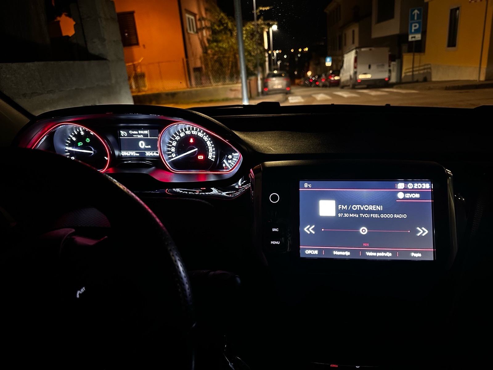 Peugeot 2008 1,2 PureTech GT LINE, fotografija 10