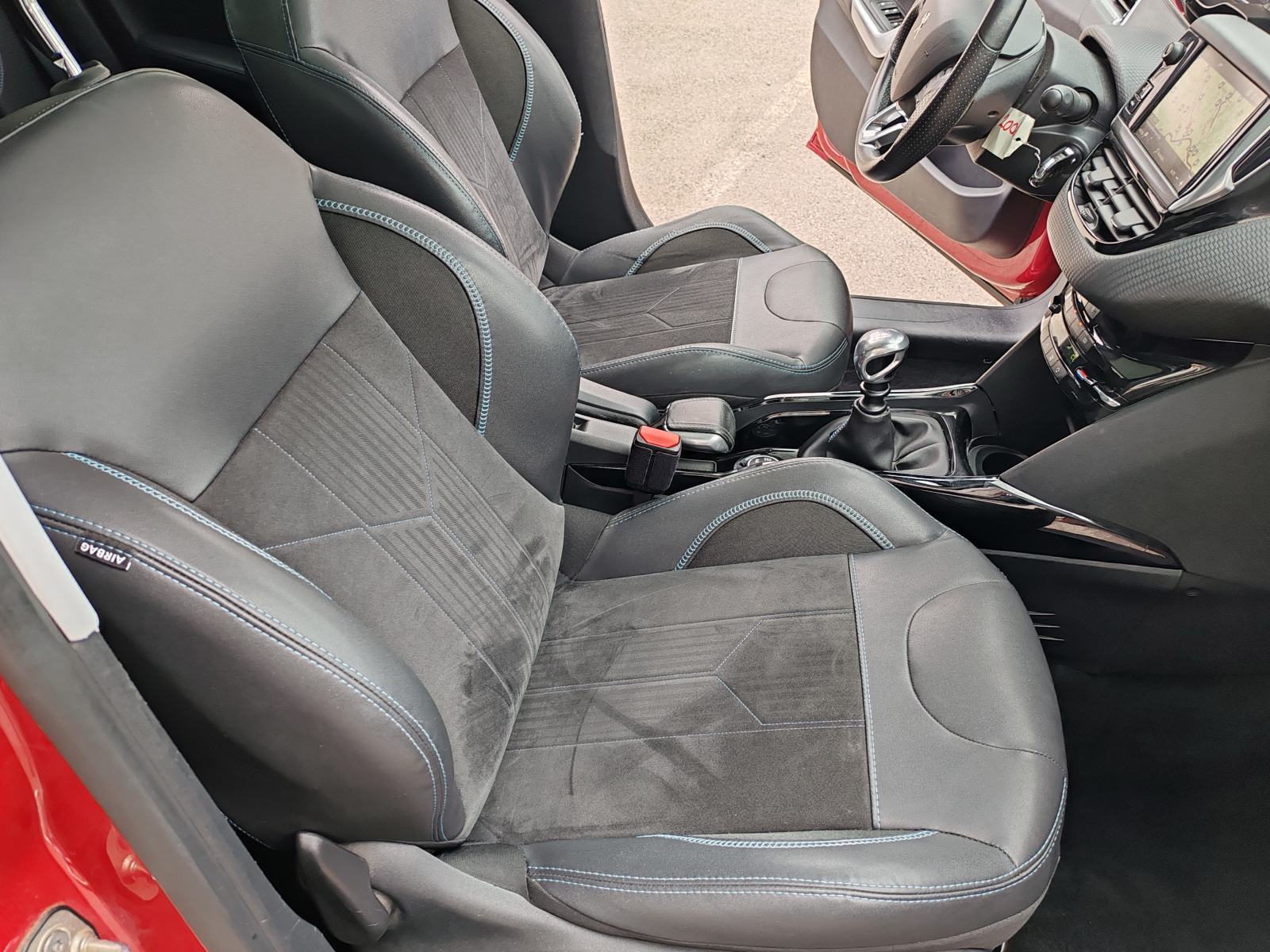 Peugeot 2008 1,2 PureTech, fotografija 20