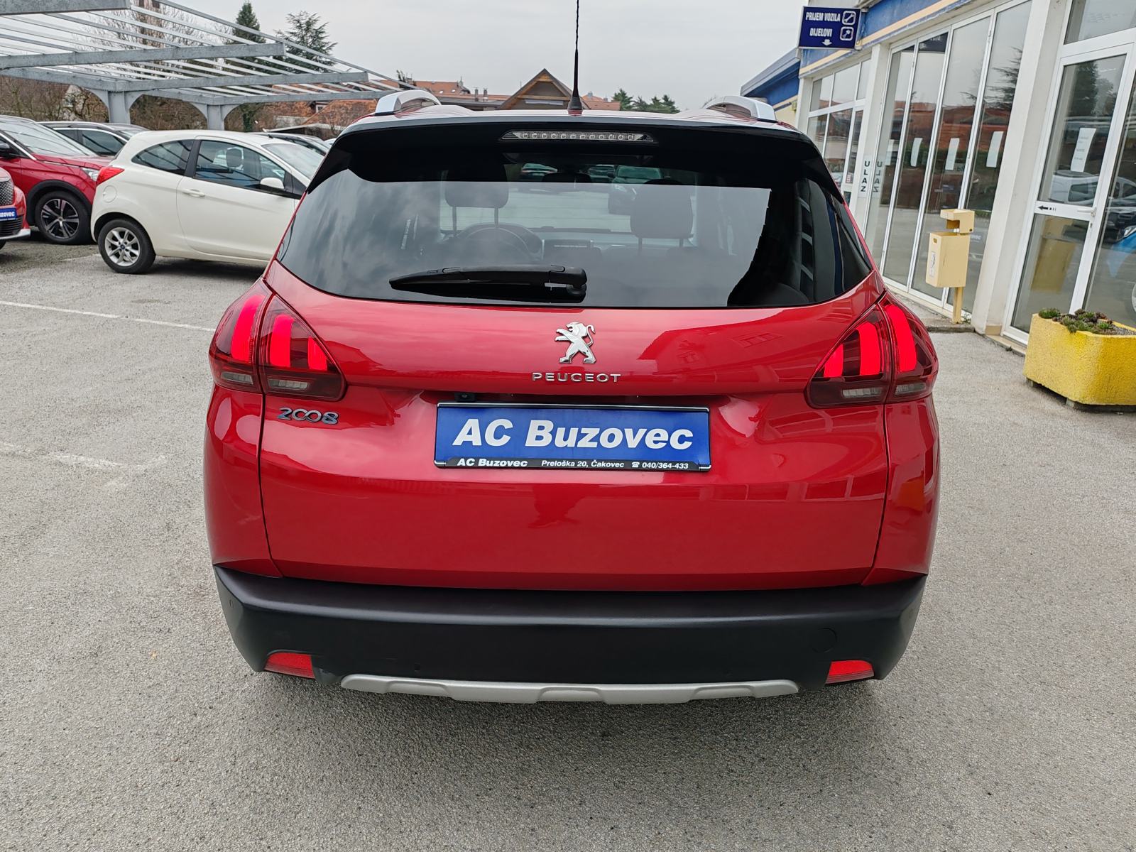 Peugeot 2008 1,2 PureTech, fotografija 5