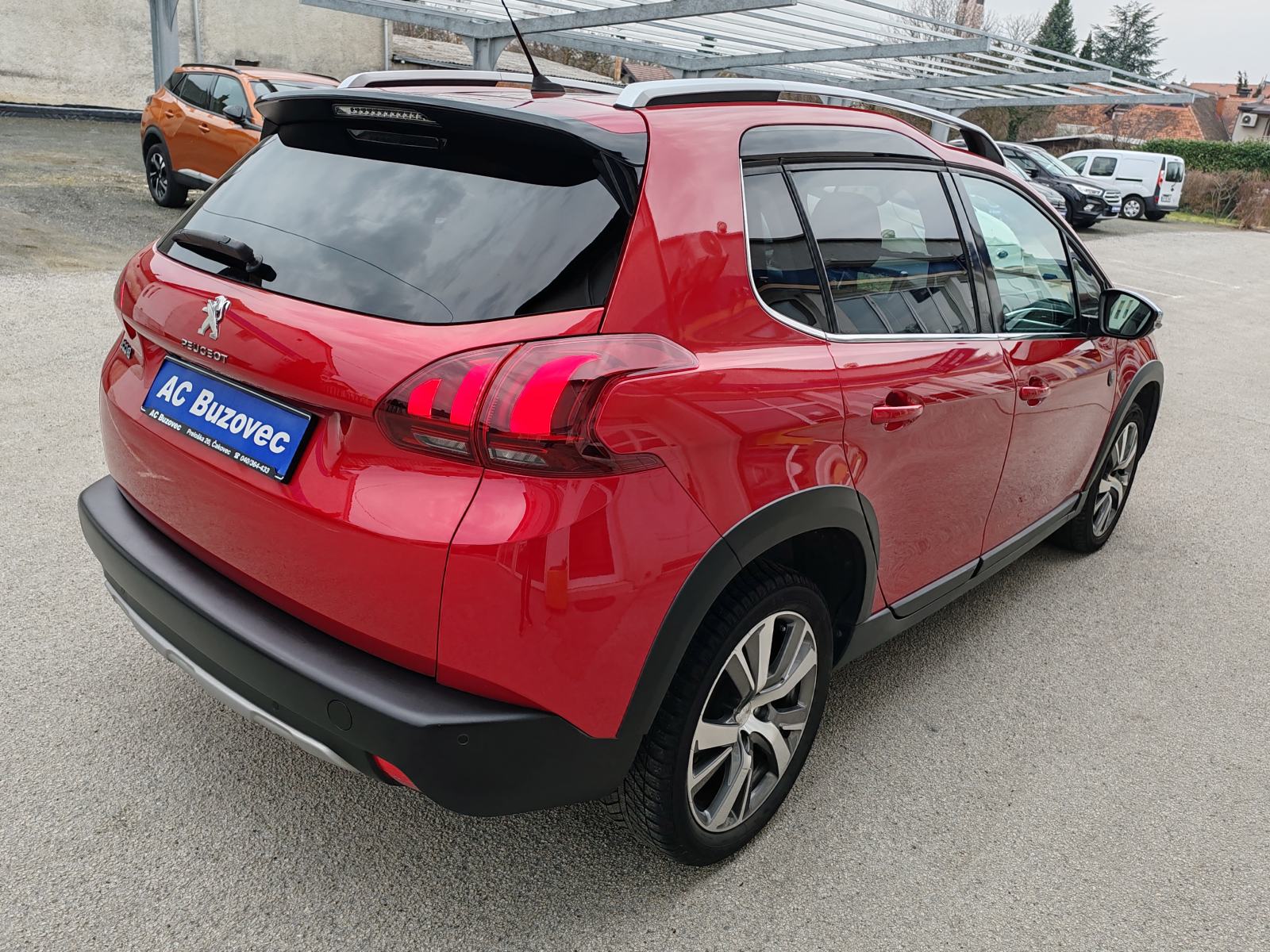 Peugeot 2008 1,2 PureTech, fotografija 6