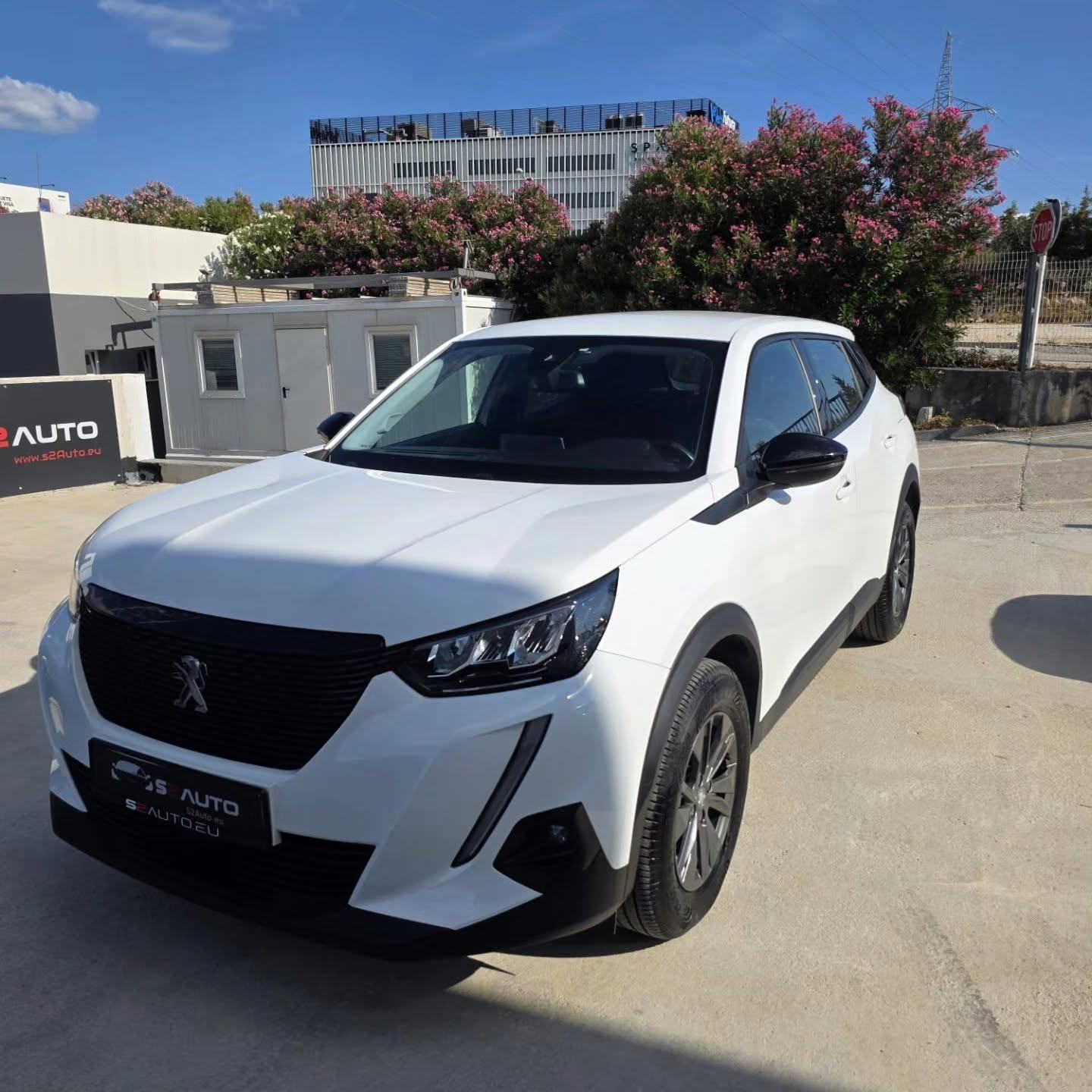 Peugeot 2008 1,2 Automatik, fotografija 2