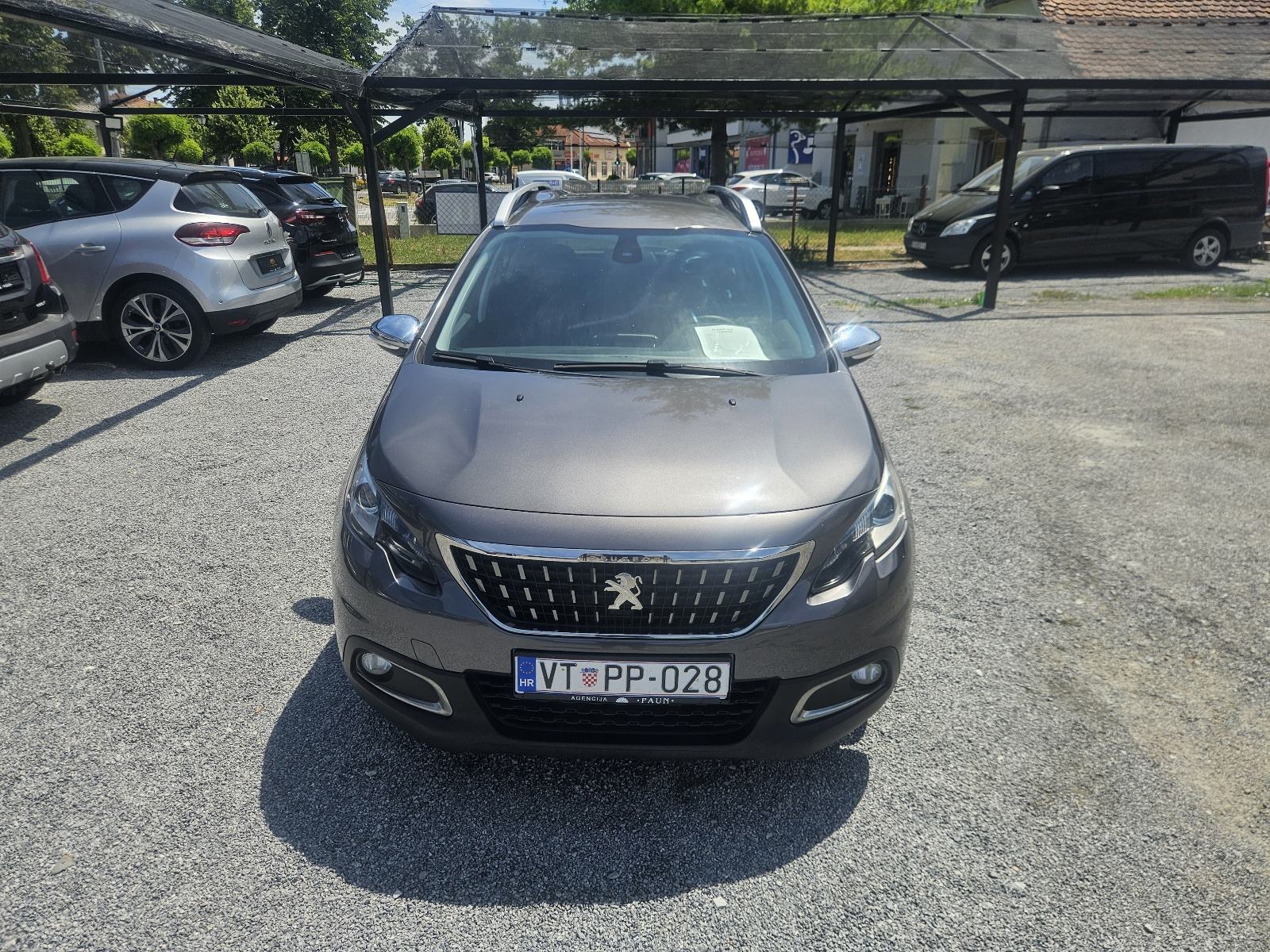 PEUGEOT 2008 1,2 PureTech STYLE NAVIGACIJA KLIMA ALU FELGE TEMPOMAT, fotografija 2