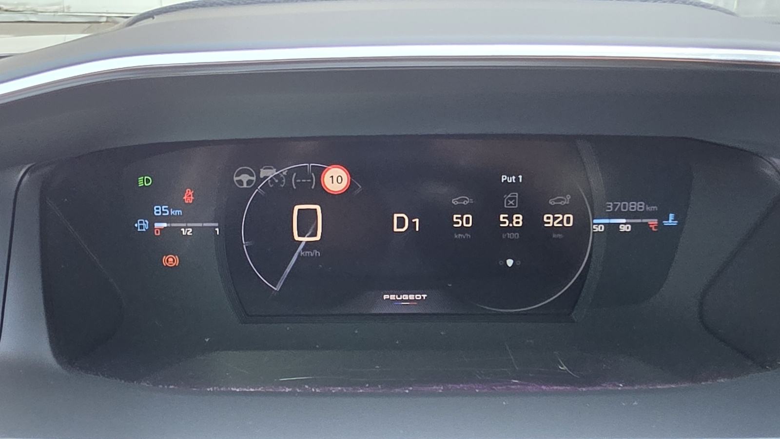 Peugeot 2008 1,2, REDIZAJN, EAT8, 130KS, GT-LINE, PANO, MASAŽA, fotografija 13