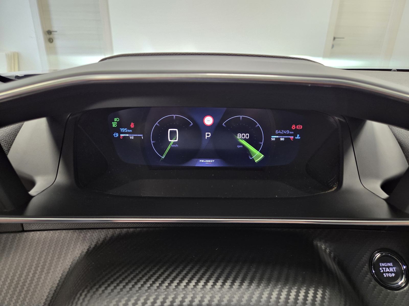 Peugeot 2008 1,2 REDIZAJN, GT LINE, AUTOMATIK, GARANCIJA NA KM, fotografija 16