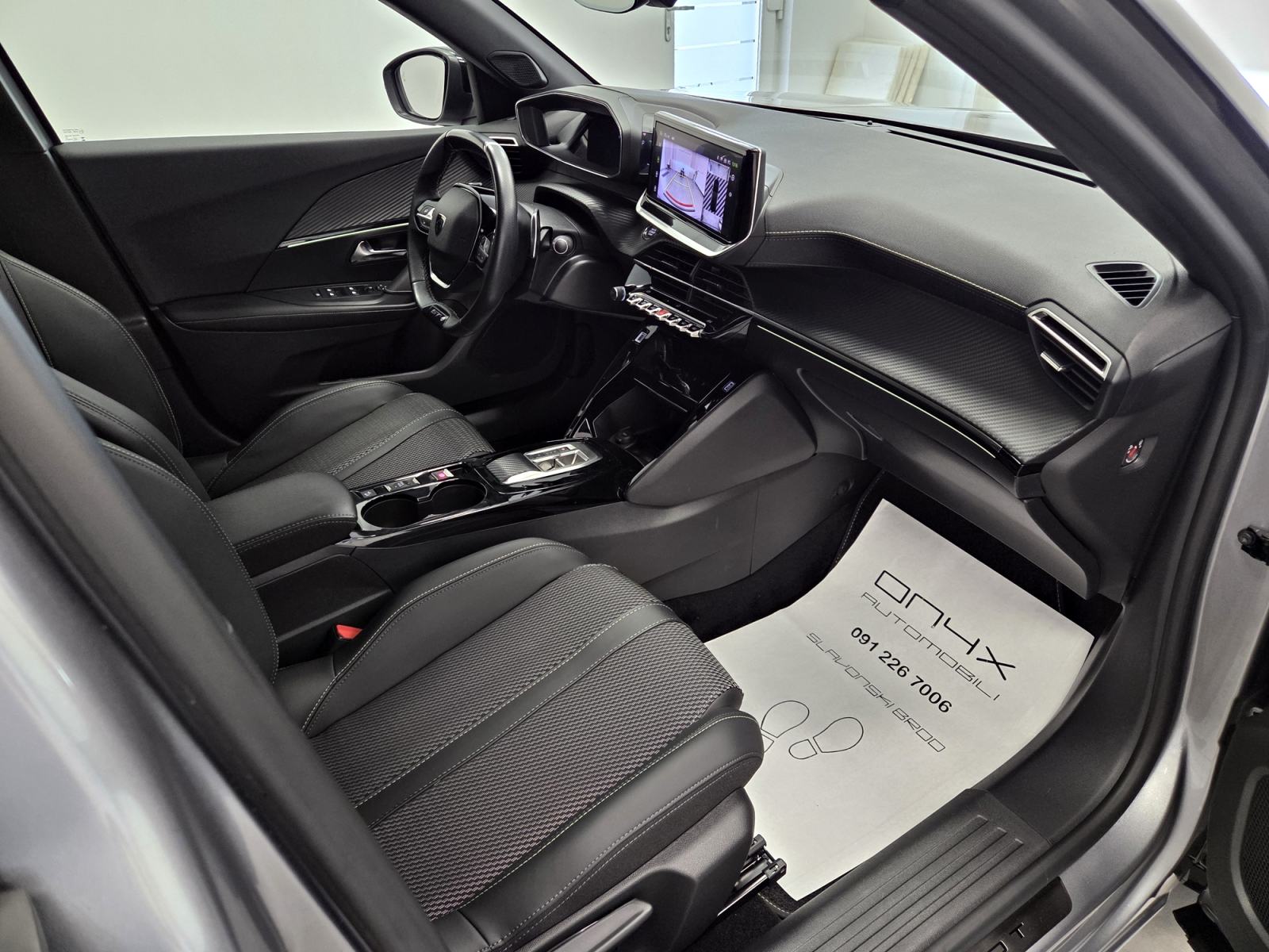 Peugeot 2008 1,2 REDIZAJN, GT LINE, AUTOMATIK, GARANCIJA NA KM, fotografija 10