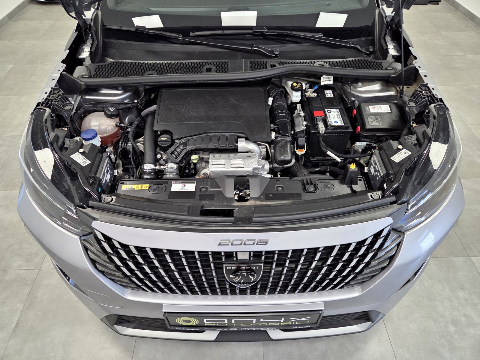 Peugeot 2008 1,2 REDIZAJN, GT LINE, AUTOMATIK, GARANCIJA NA KM, fotografija 7