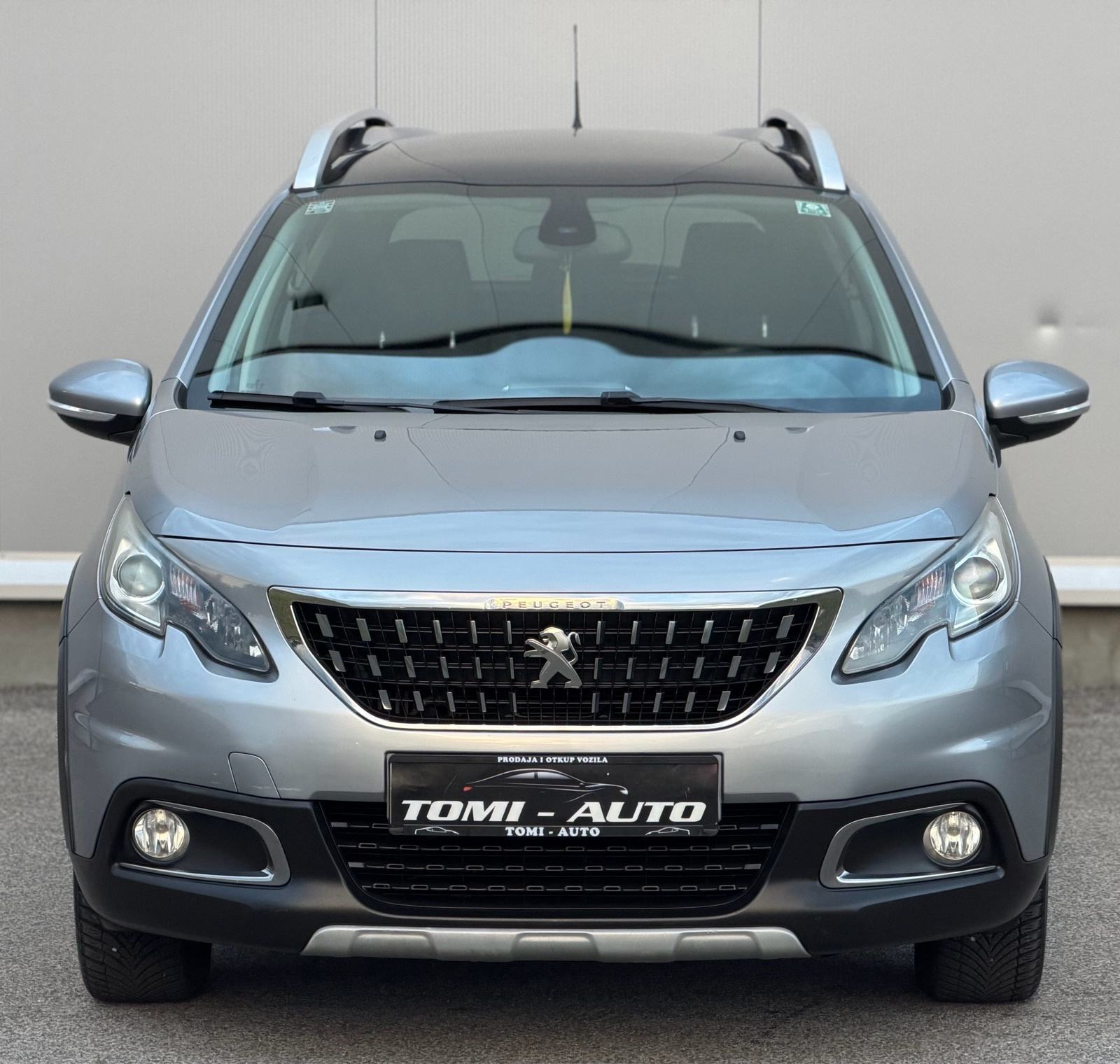 PEUGEOT 2008 1,2-REGISTRIRAN GODINU DANA-PANORAMA-VELIKI SERVIS-KLIMA-, fotografija 3
