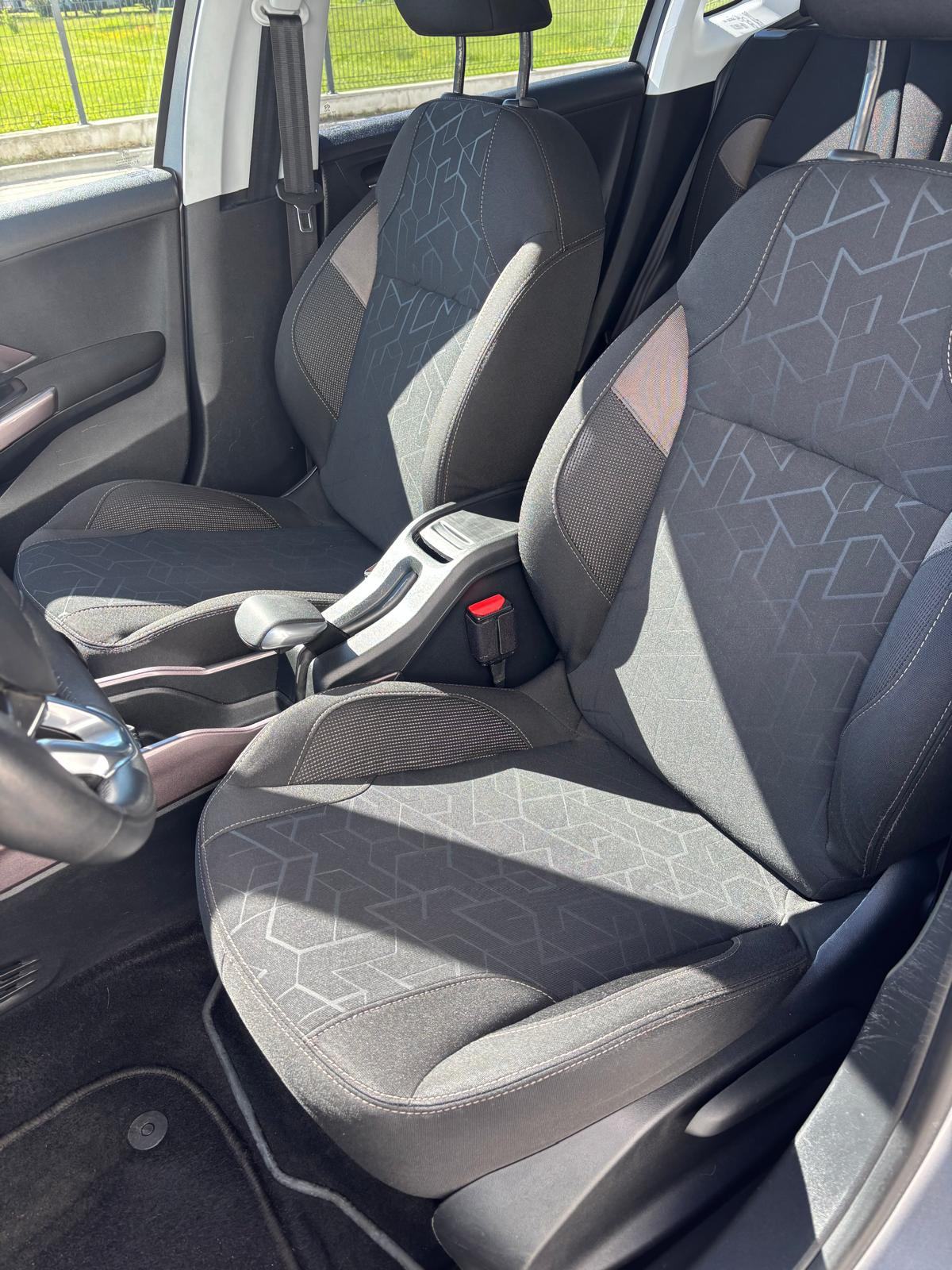 Peugeot 2008,1.2 style.,2015 god,reg 05/27,zamjena za skuplje ,servis, fotografija 9