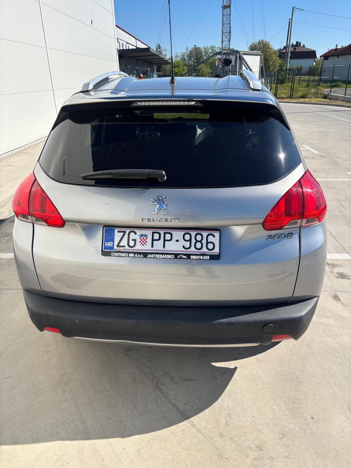 Peugeot 2008,1.2 style.,2015 god,reg 05/27,zamjena za skuplje ,servis, fotografija 10