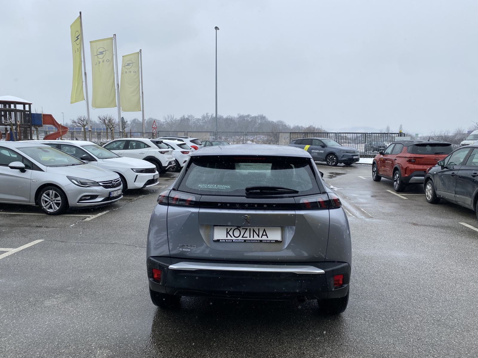 Peugeot 2008 1.2 ACTIVE , JAMSTVO 24 MJESECA, fotografija 3