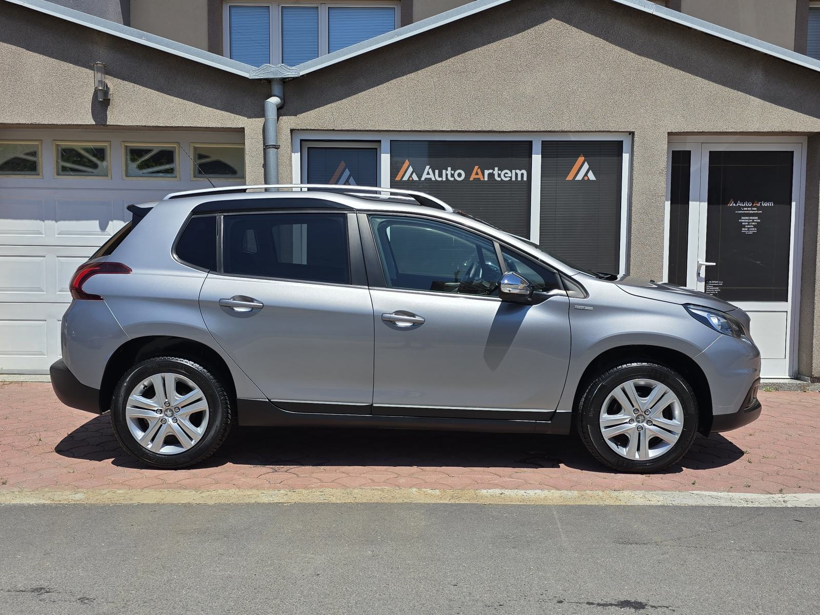 Peugeot 2008 1.2 STYLE, NAVIGACIJA,PDC,TEMP,SERV.KNJIŽ,JAMSTVO, fotografija 7