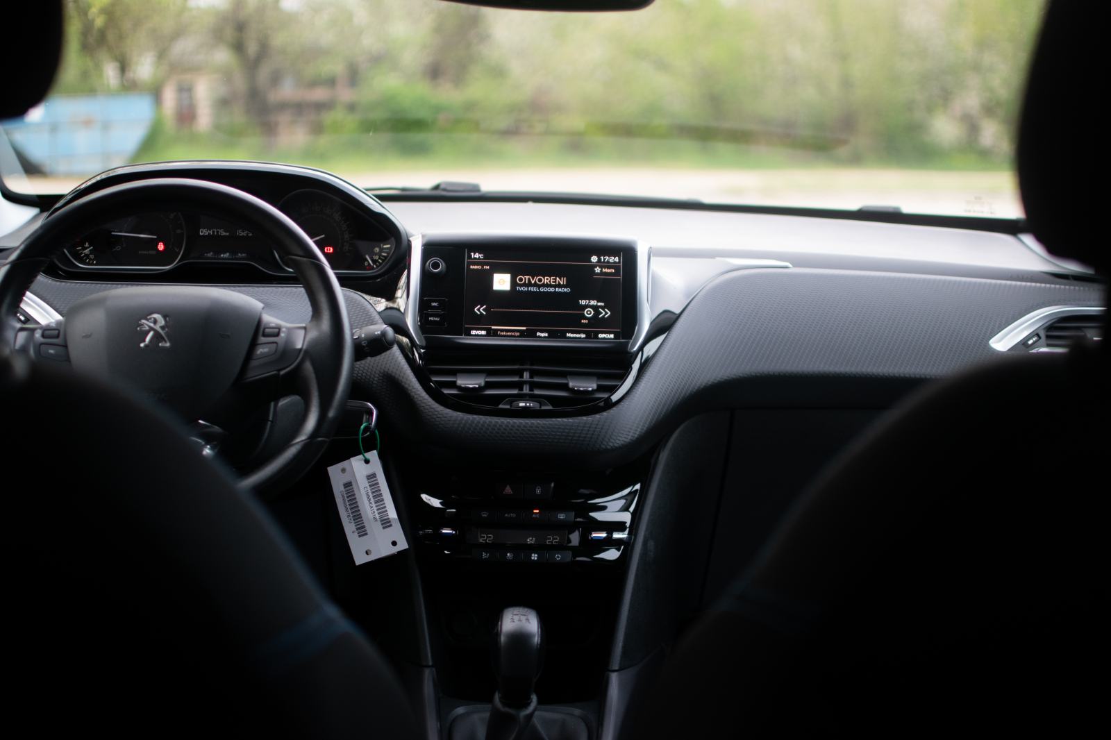Peugeot 2008 1.2 STYLE SAMO 54000 KM KAO NOV !!!, fotografija 12
