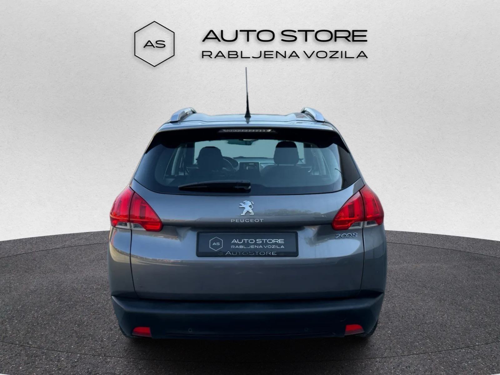 Peugeot 2008 1,2 VTi | VL. 6 GOD, VELIKI SERVIS, LED, PDC, TEMP, fotografija 4