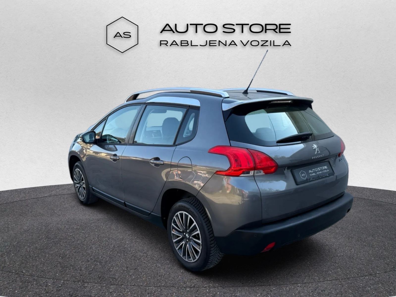 Peugeot 2008 1,2 VTi | VL. 6 GOD, VELIKI SERVIS, LED, PDC, TEMP, fotografija 3