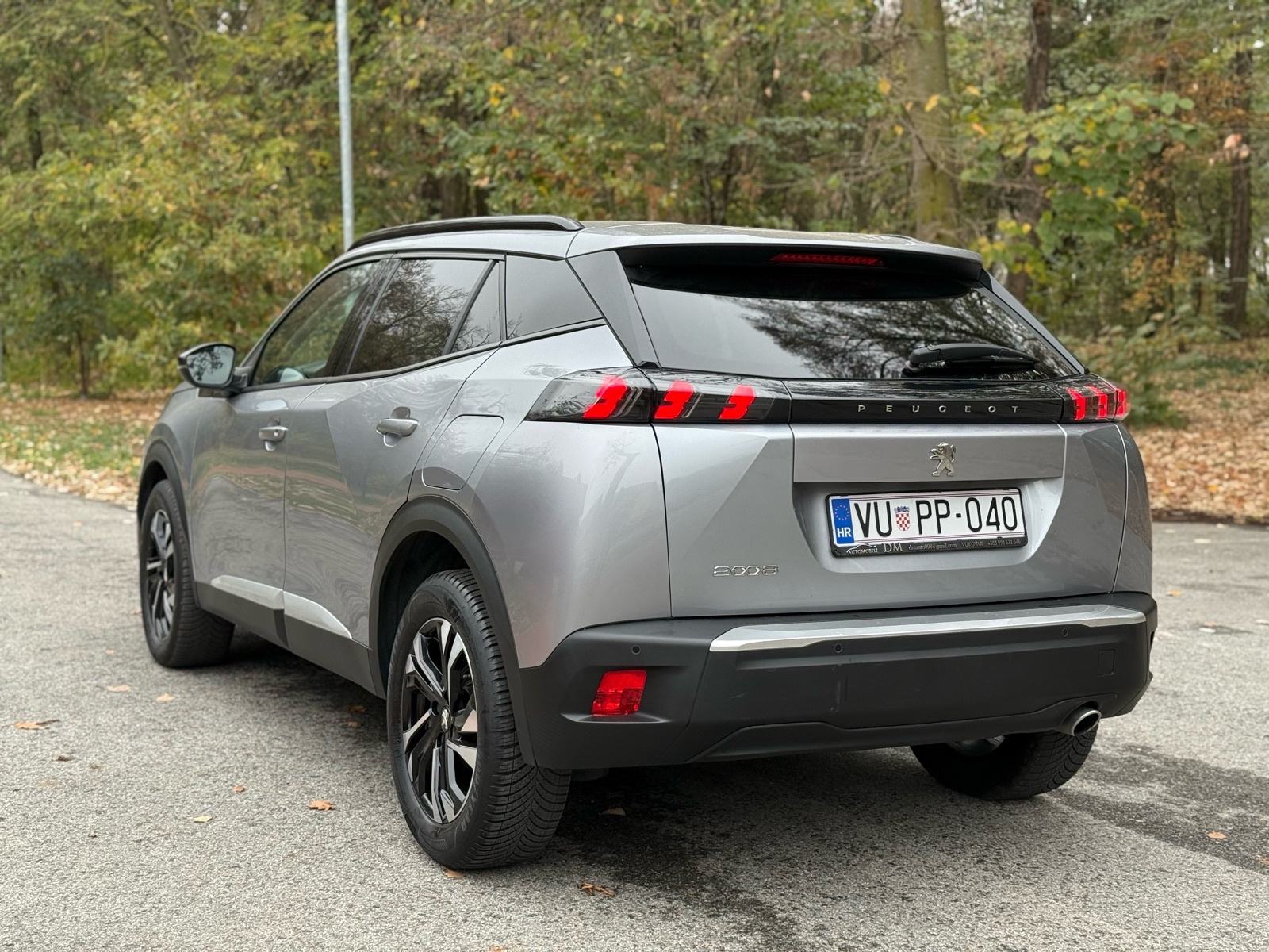 Peugeot 2008 1,5 D • AUTOMATIK•F1,ALU, U PDV-u•, fotografija 9