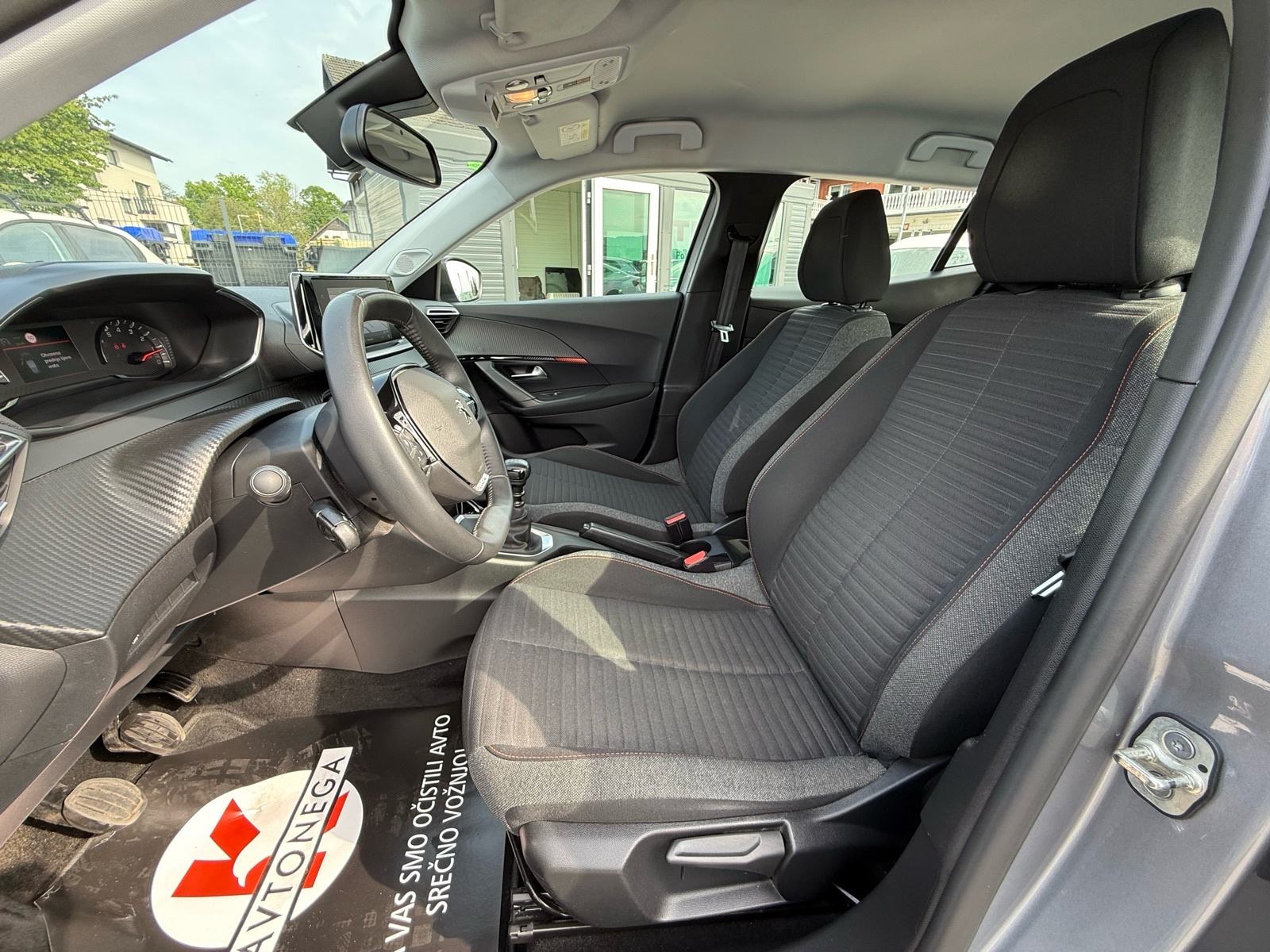 Peugeot 2008 1.5 BlueHDi 110 KS | 2022 | 134tkm | EUR1 cert. | JAMSTVO, fotografija 9