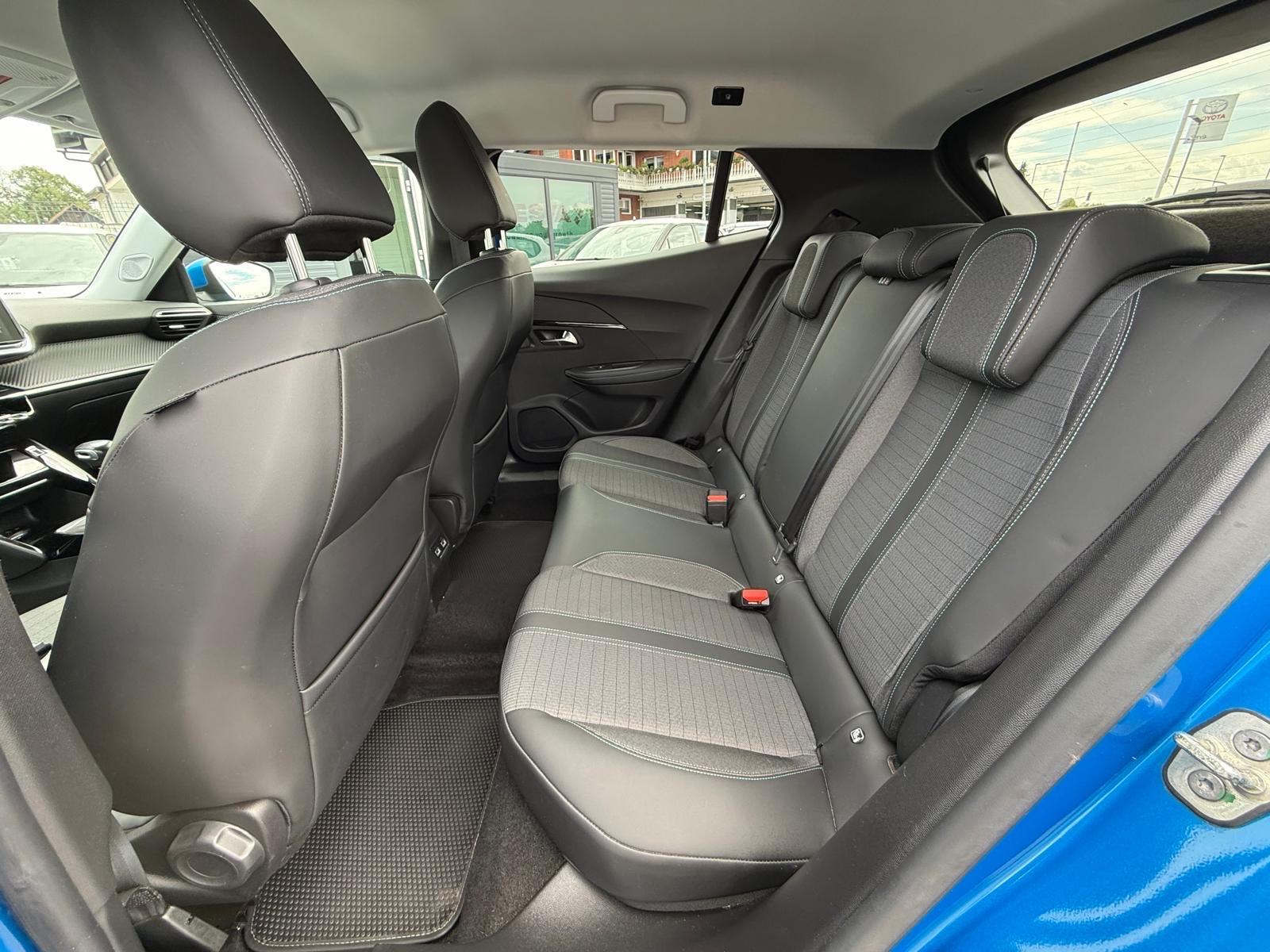 Peugeot 2008 1,5 BlueHDI 110 KS Allure LED/NAVi.PARKING KAMERA, fotografija 14