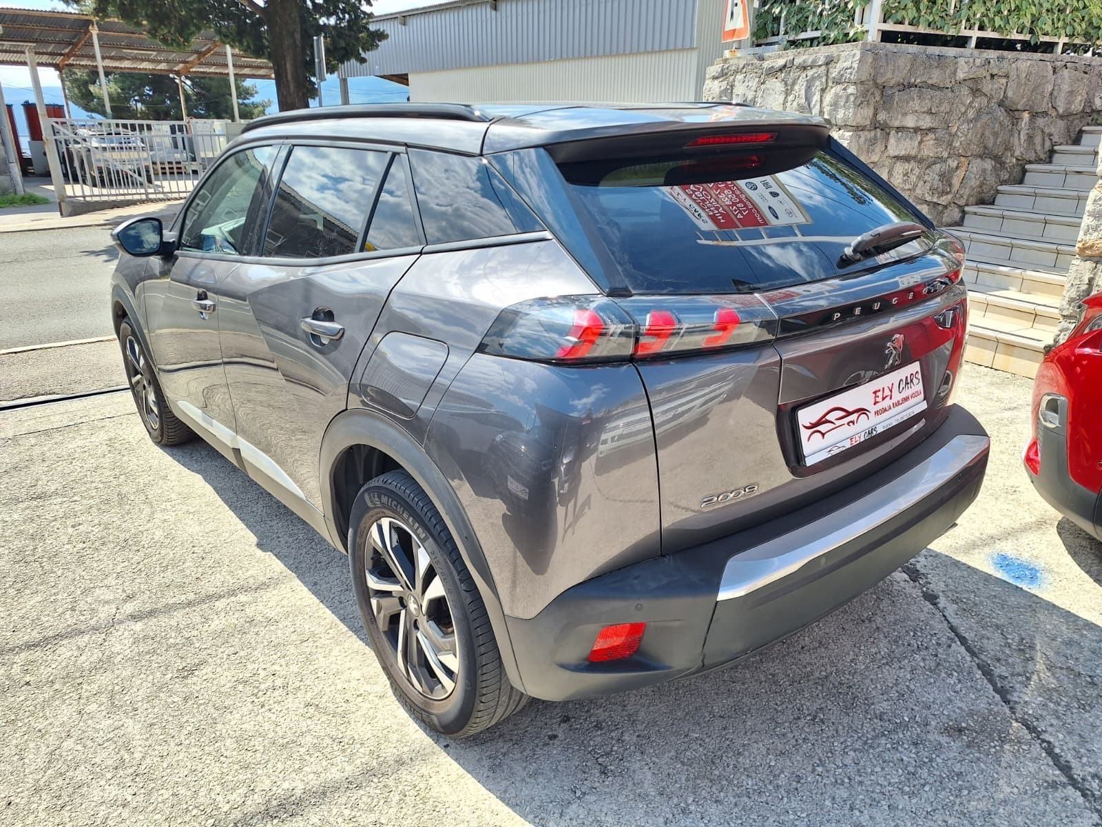 Peugeot 2008 1,5 BlueHDI 110 KS Allure(Virtaul/PARKING KAMERA‼️AKCIJA, fotografija 4