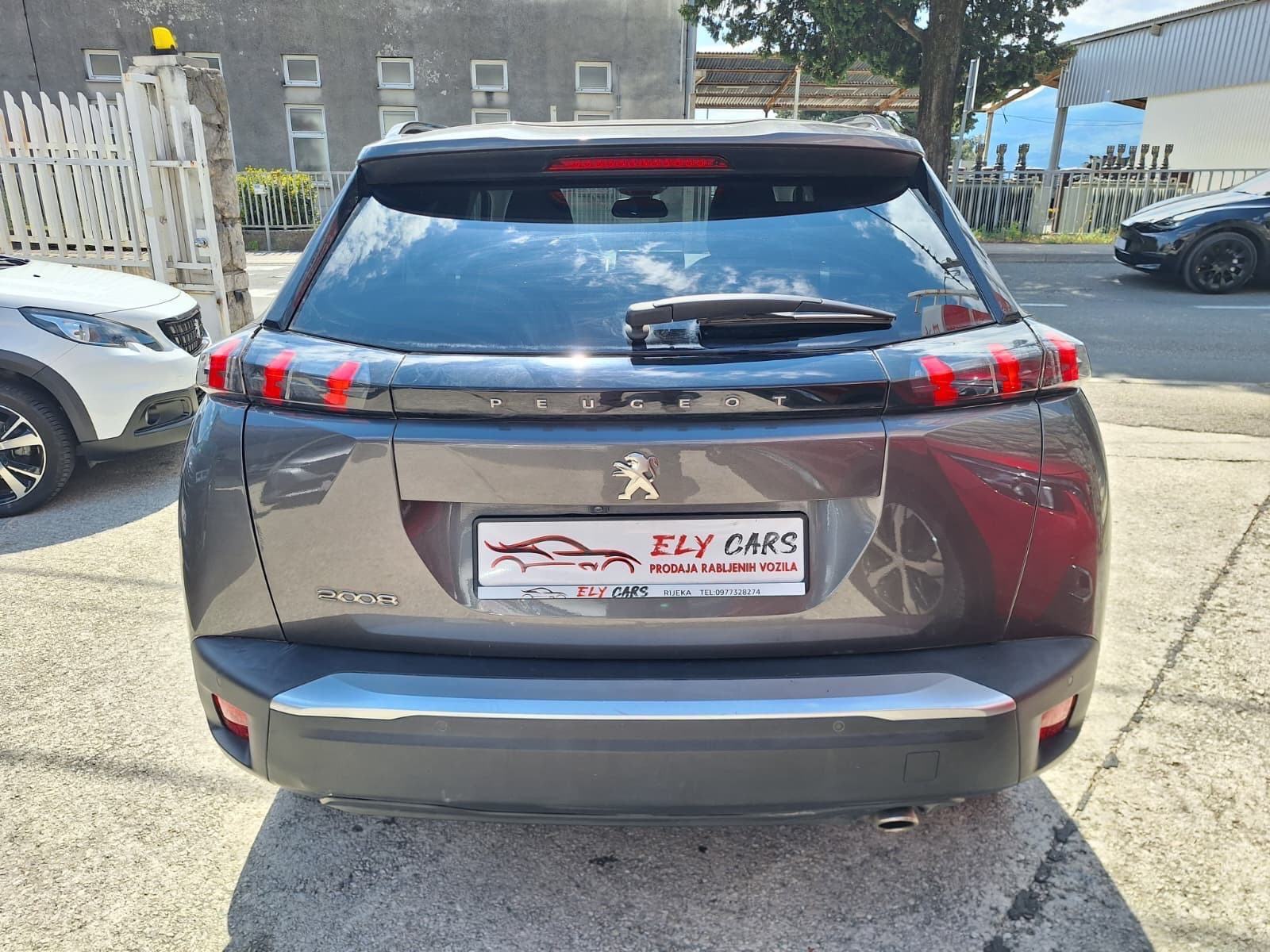 Peugeot 2008 1,5 BlueHDI 110 KS Allure(Virtaul/PARKING KAMERA‼️AKCIJA, fotografija 8