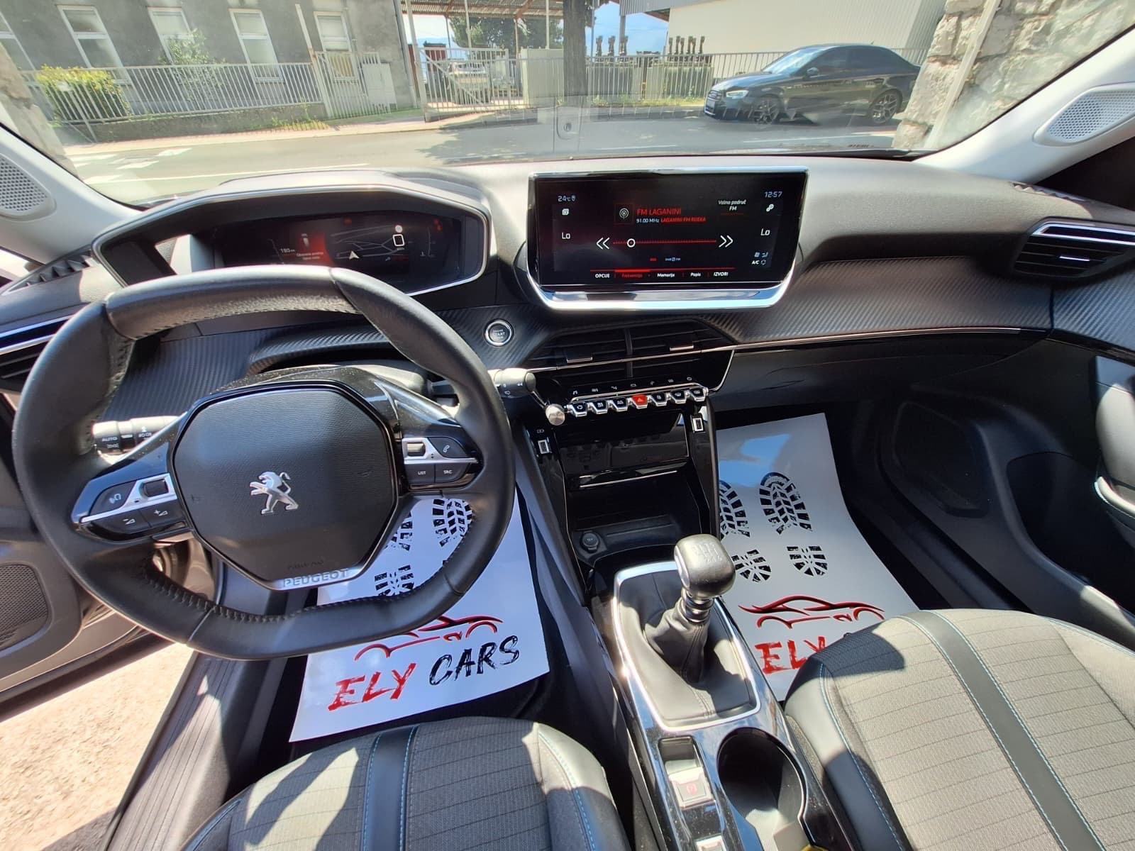 Peugeot 2008 1,5 BlueHDI 110 KS Allure(Virtaul/PARKING KAMERA‼️AKCIJA, fotografija 14