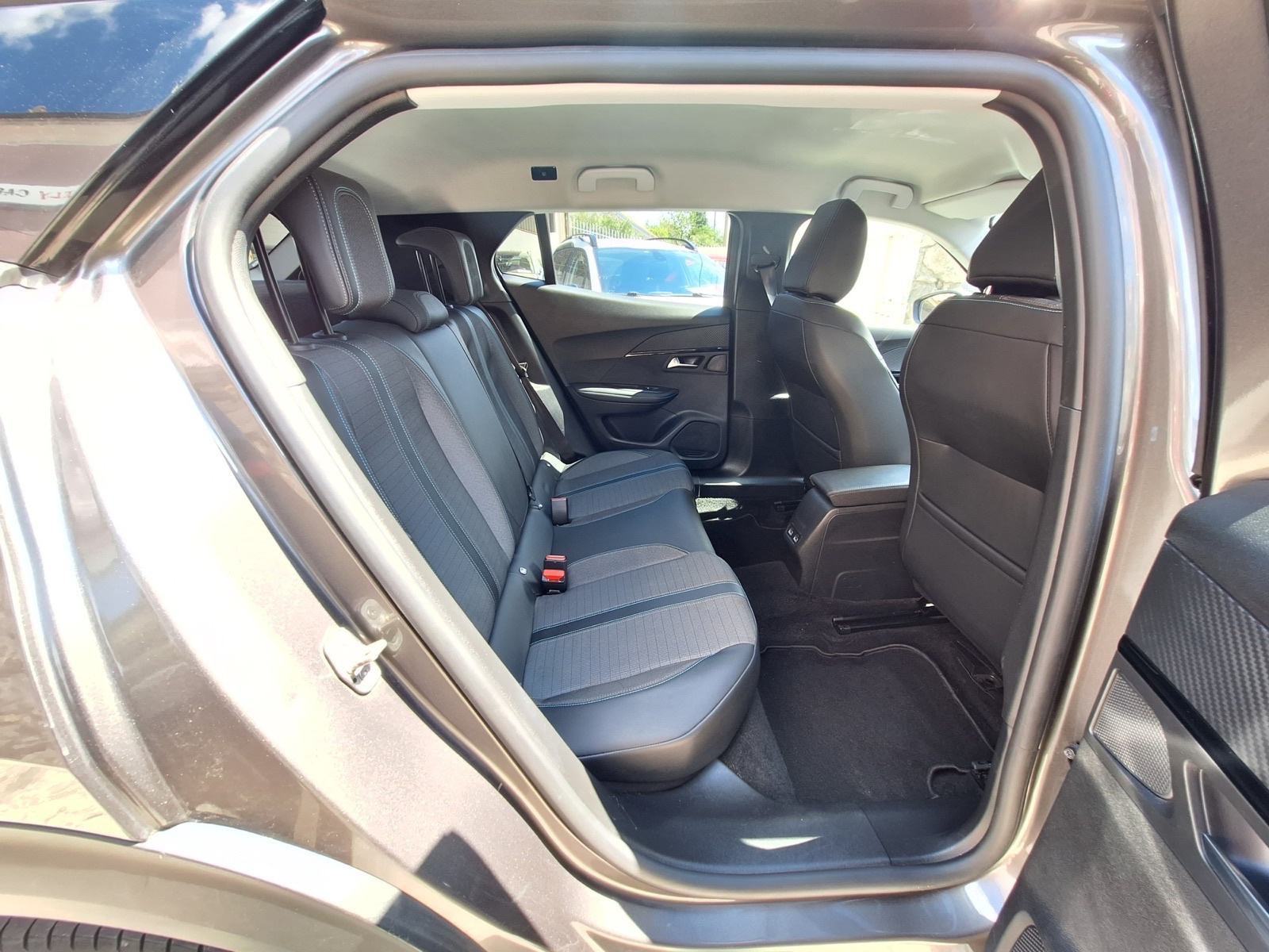 Peugeot 2008 1,5 BlueHDI 110 KS Allure(Virtaul/PARKING KAMERA‼️AKCIJA, fotografija 19