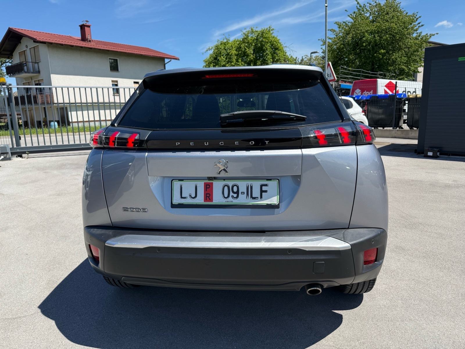 Peugeot 2008 1.5 BlueHDi Allure | 2021. | 134tkm | G1 Jamstvo | PDV, fotografija 6
