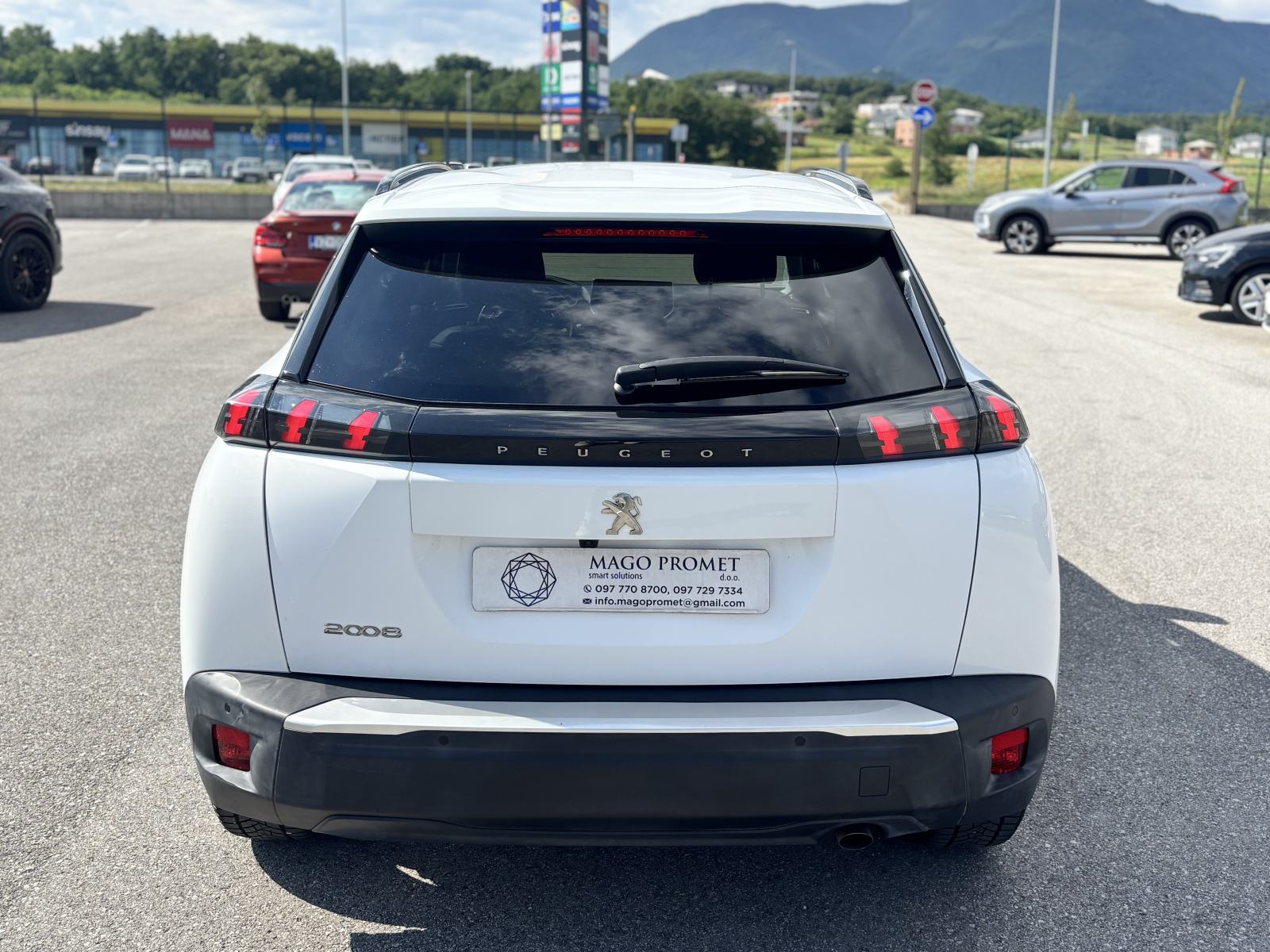 Peugeot 2008 1,5 BlueHDI ALLURE i-cocpit, fotografija 6