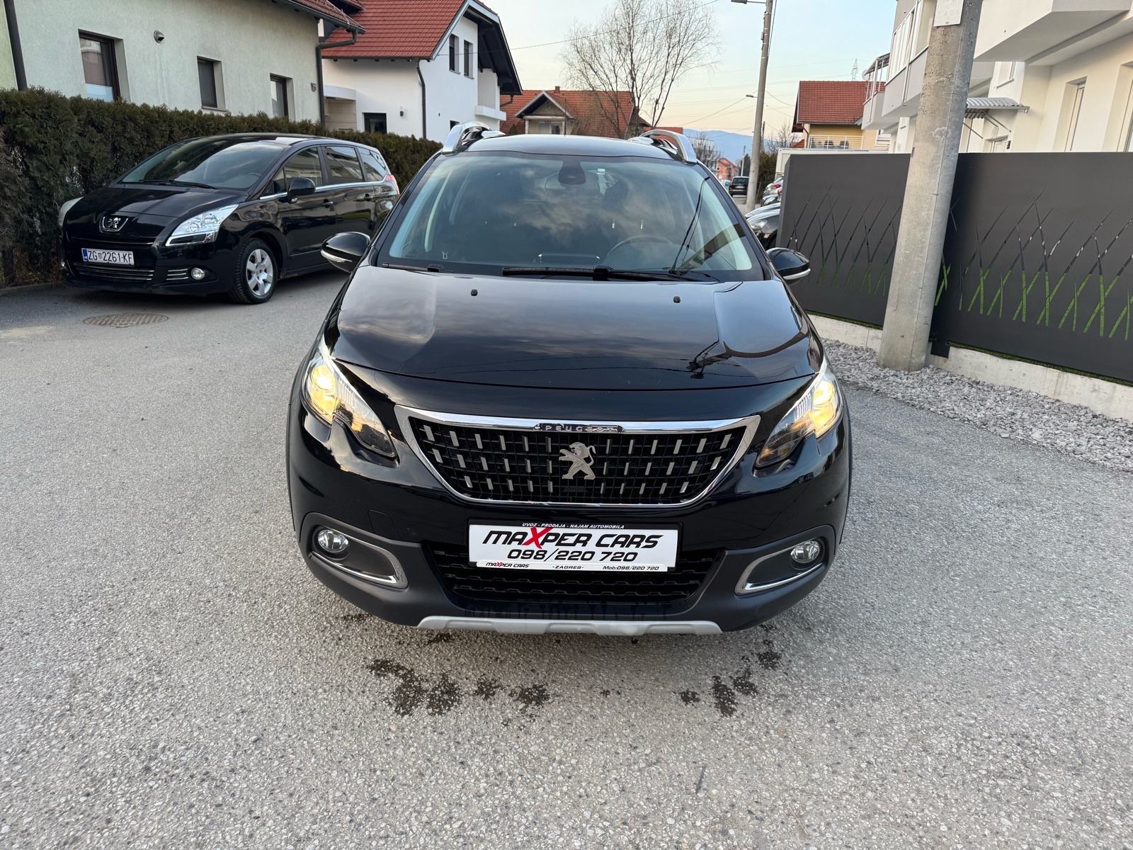 Peugeot 2008 1,5 BlueHDI allure, fotografija 3