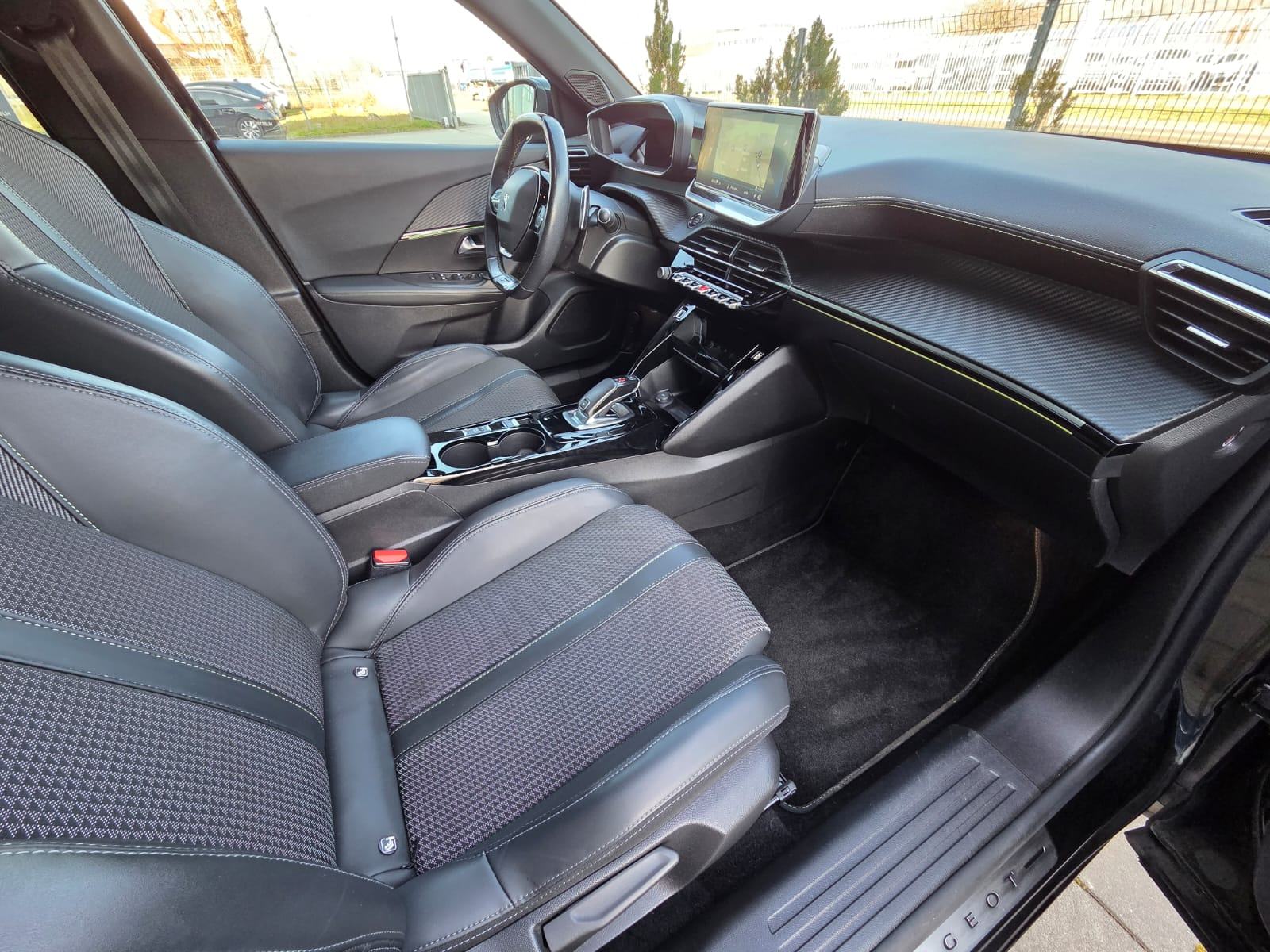 Peugeot 2008 1,5 BlueHDI AUTOMATIK*GT-LINE*FULL LED NAVI ALU*GARANCIJA, fotografija 11